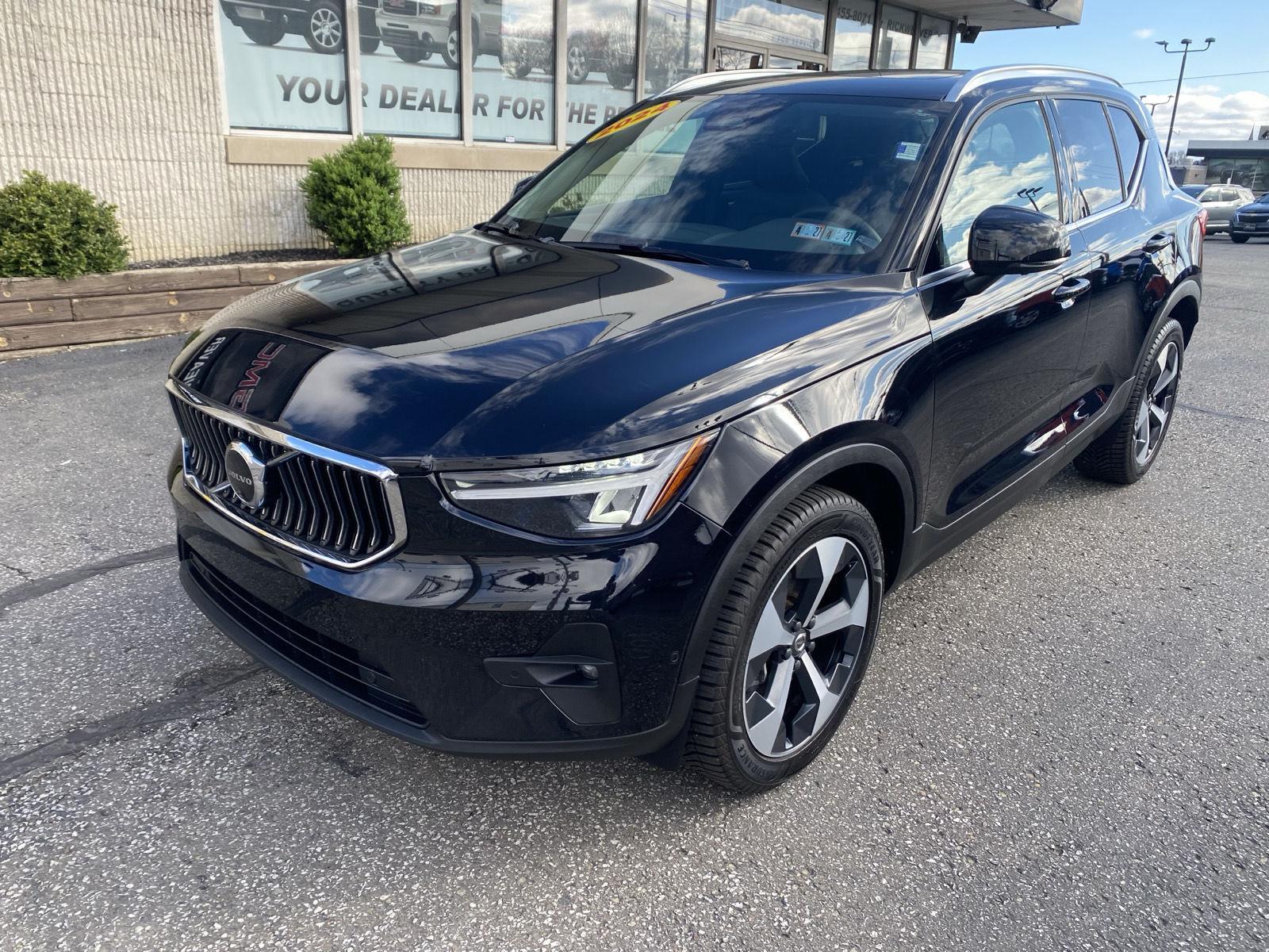 2024 Volvo XC40 Plus Bright Theme - 1