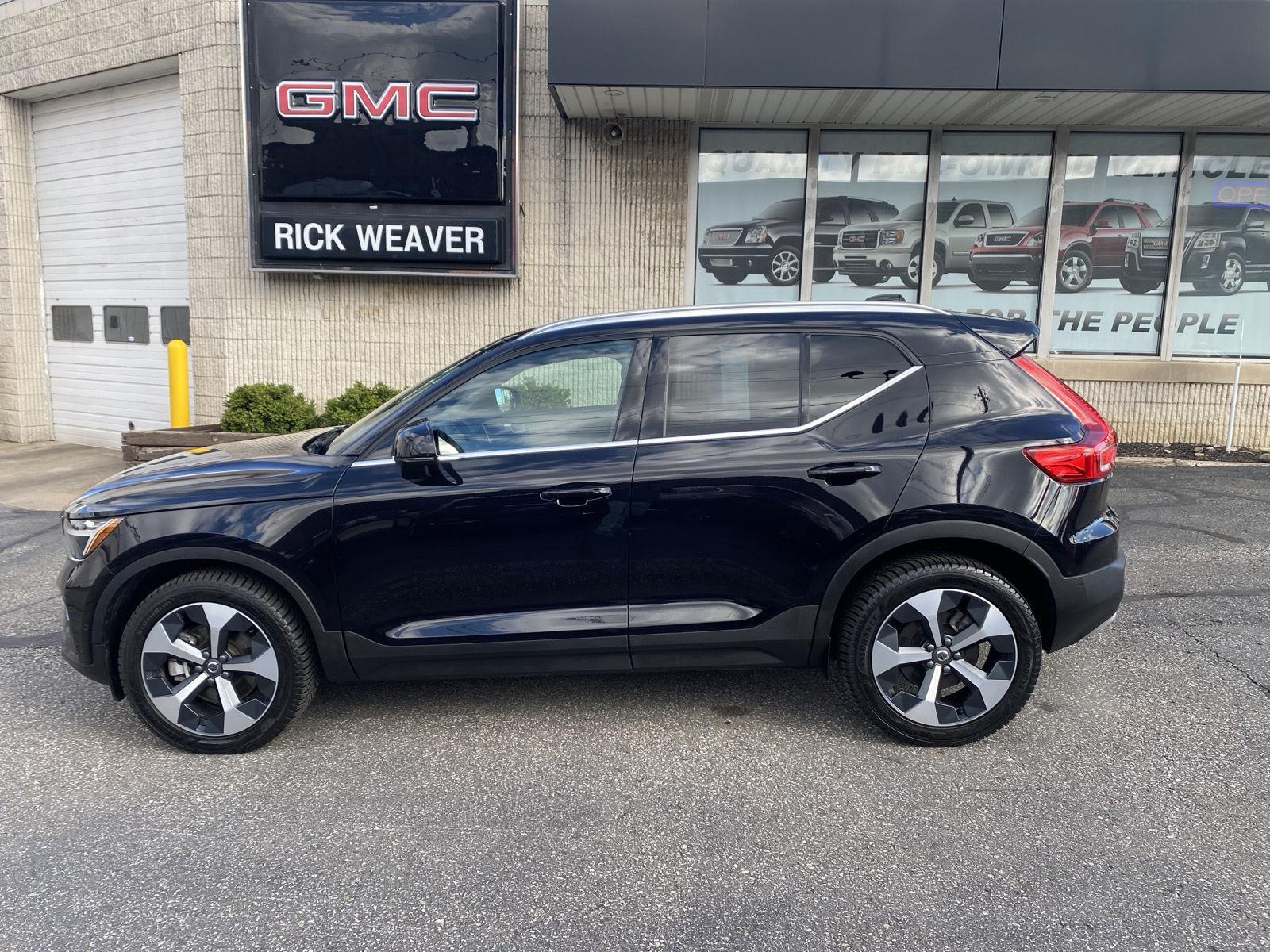 2024 Volvo XC40 Plus Bright Theme - 5