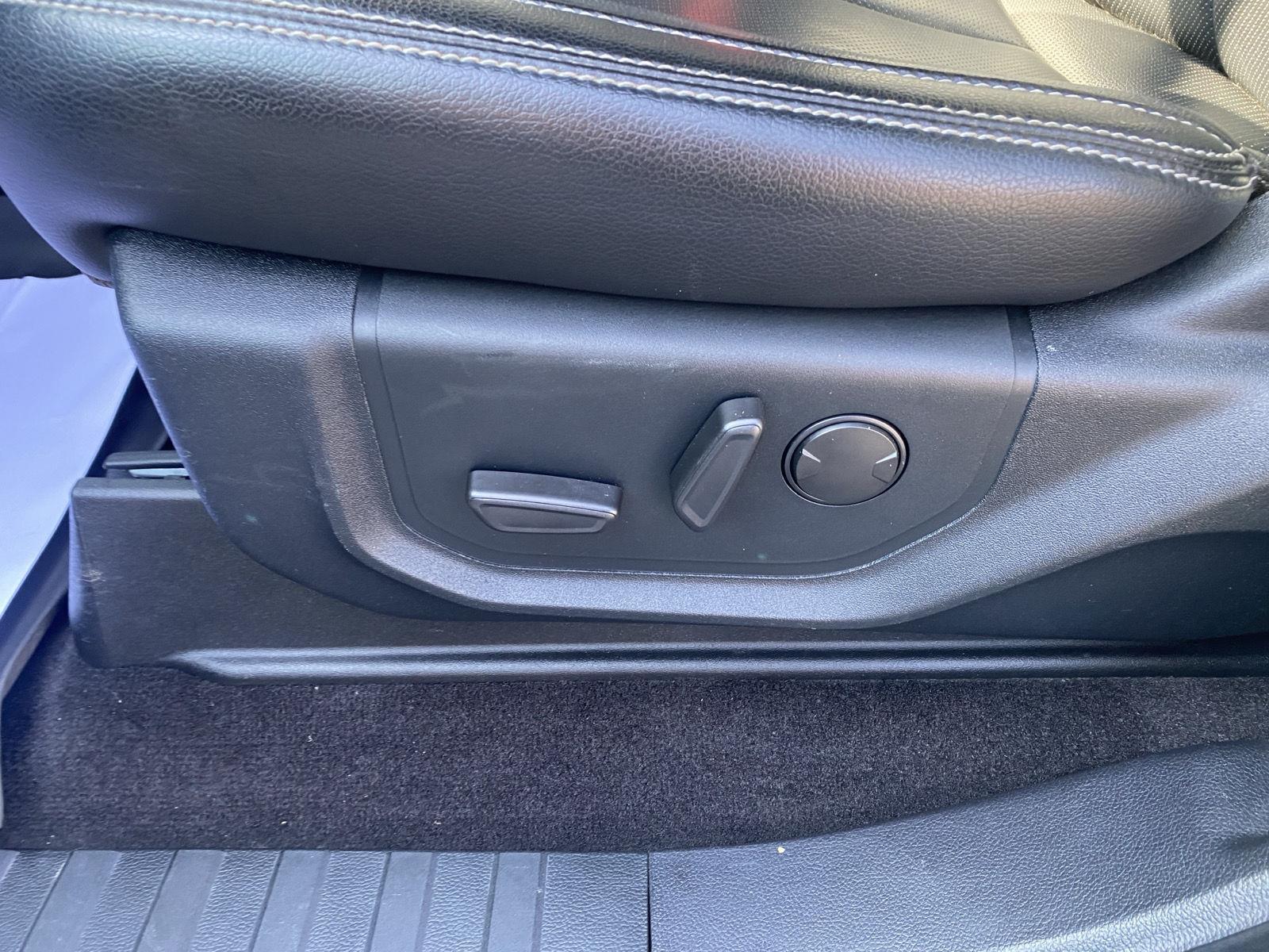 2020 Ford F-150 LARIAT at Lake View Ford