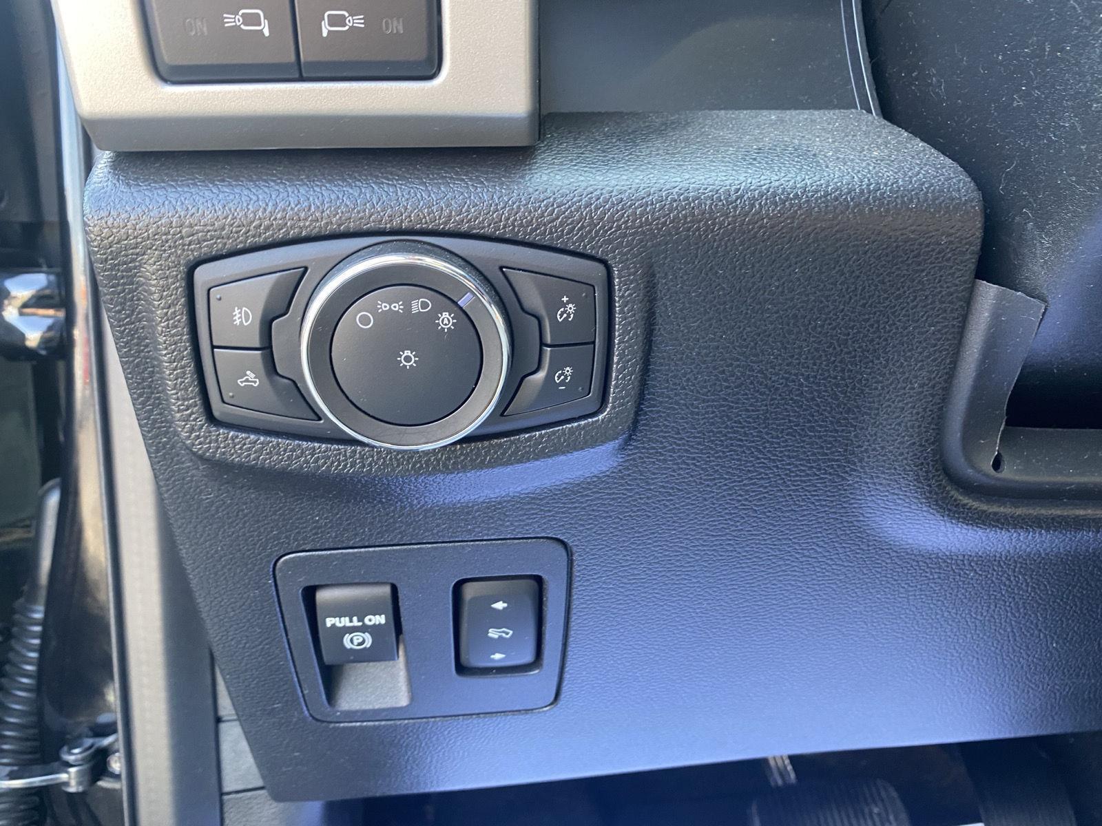 2020 Ford F-150 LARIAT at Lake View Ford