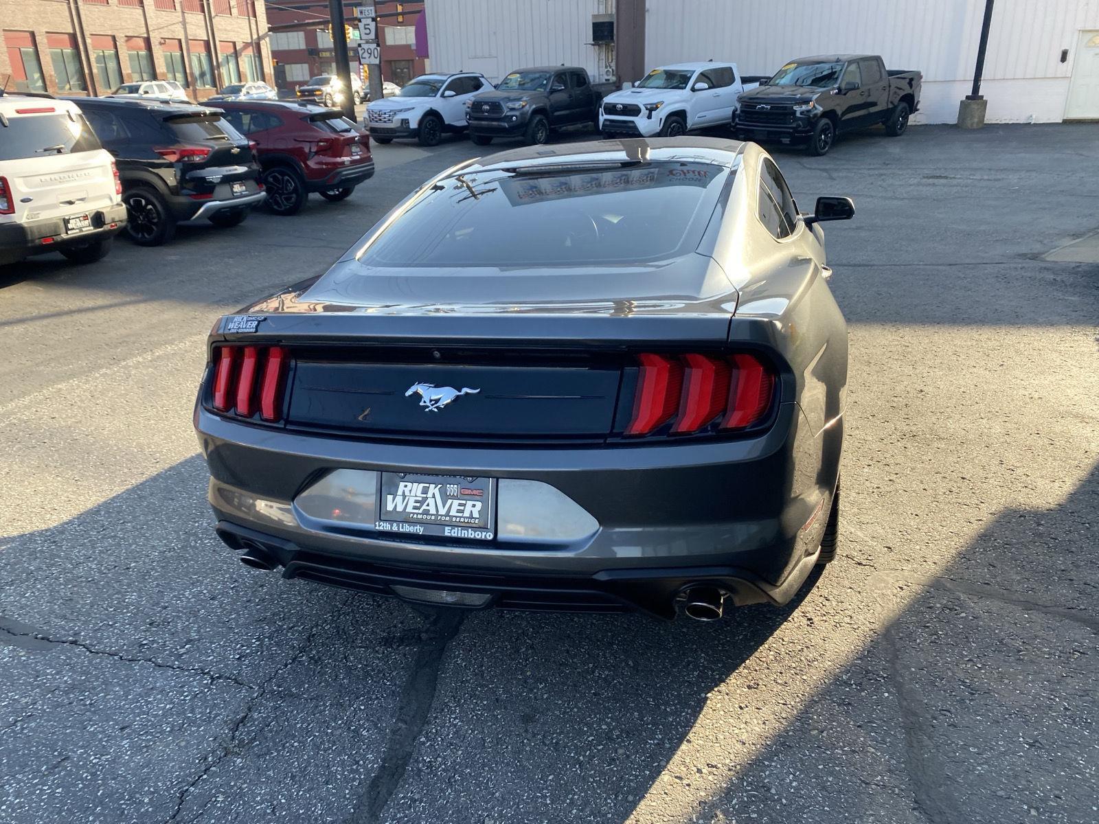 2018 Ford Mustang EcoBoost - 11