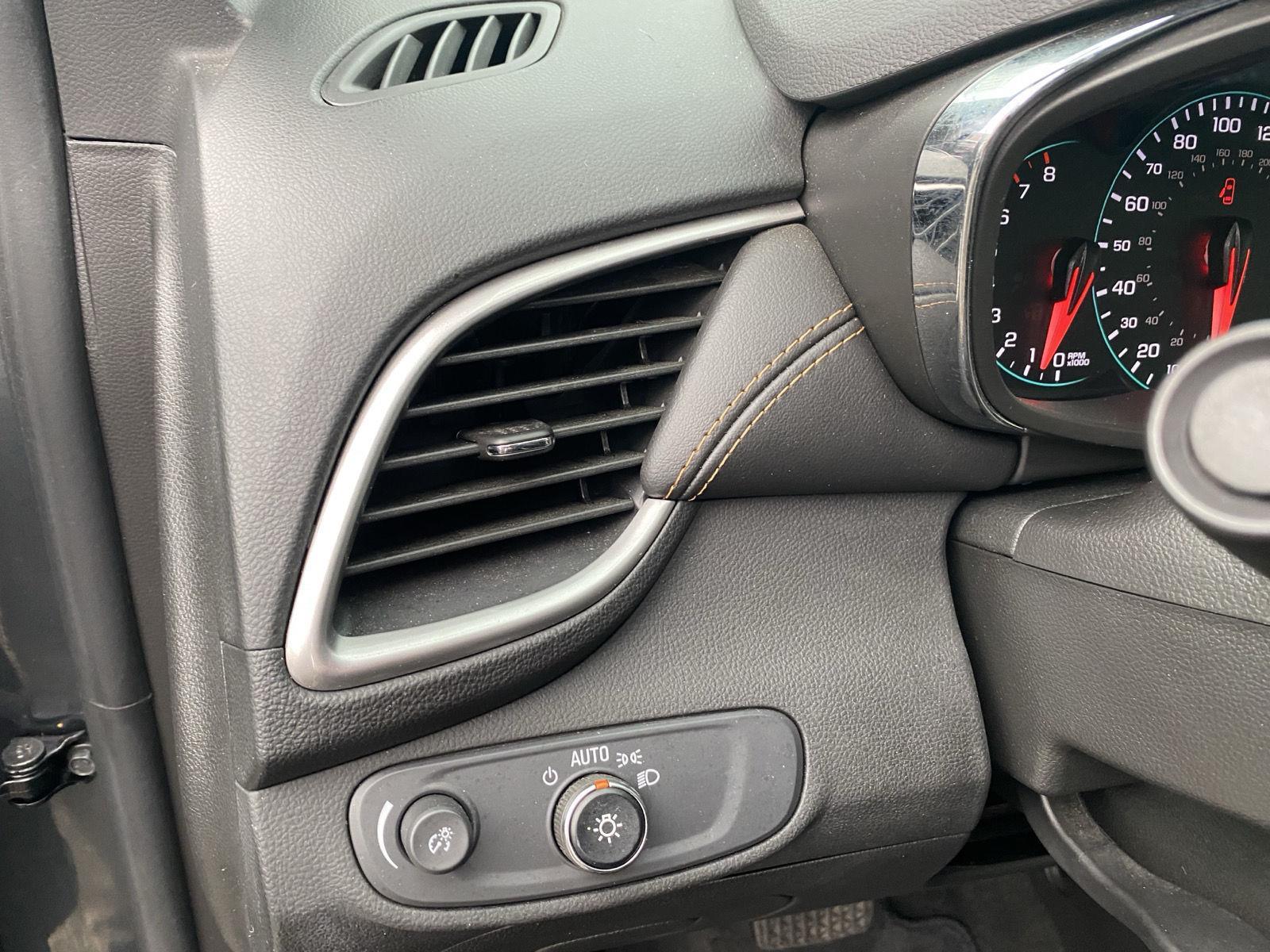 2022 Chevrolet Trax LT at Braxton Motor Co