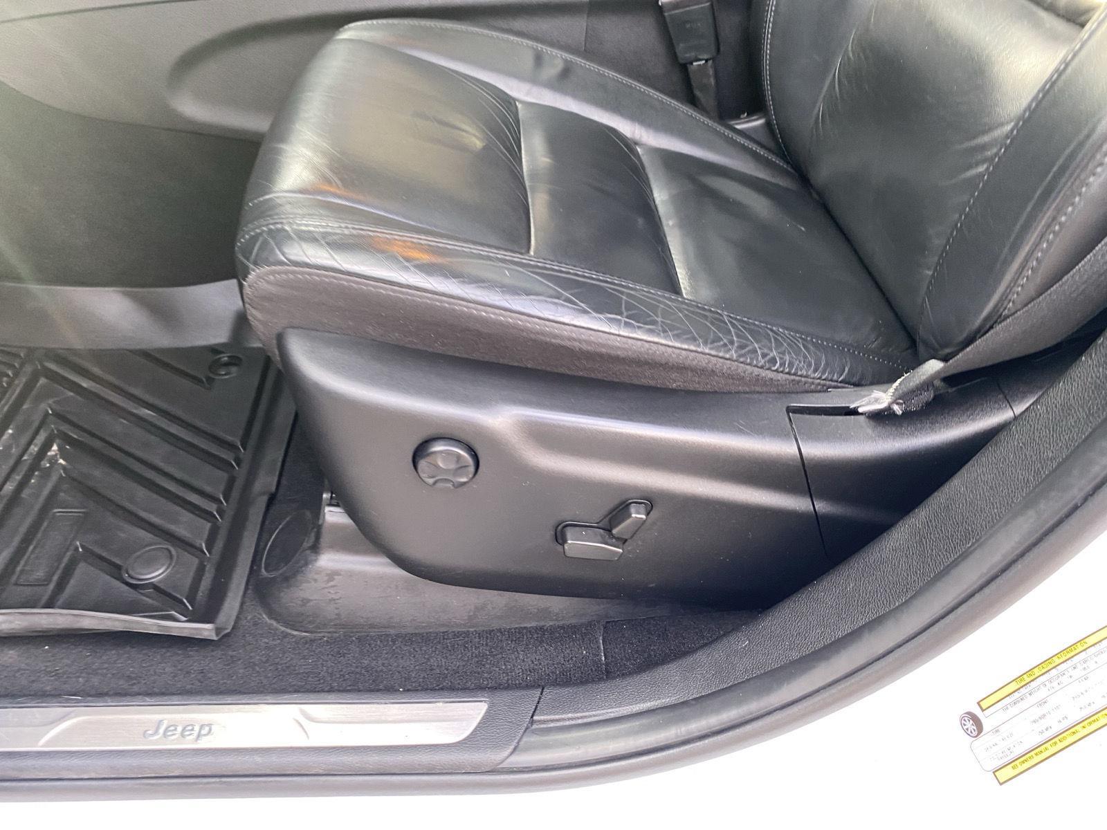 2021 Jeep Grand Cherokee Limited at Three Rivers CJD