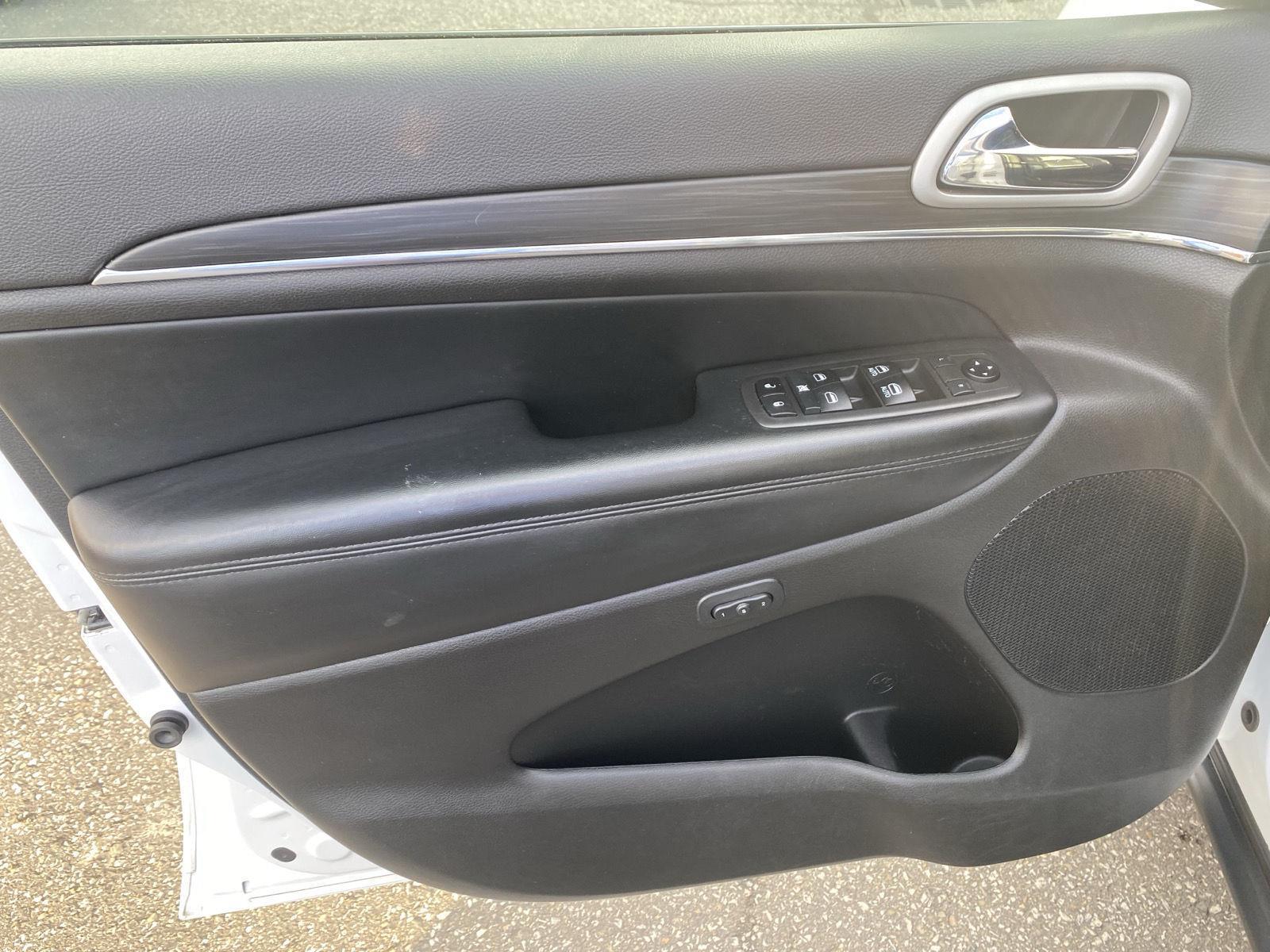 2021 Jeep Grand Cherokee Limited at Three Rivers CJD