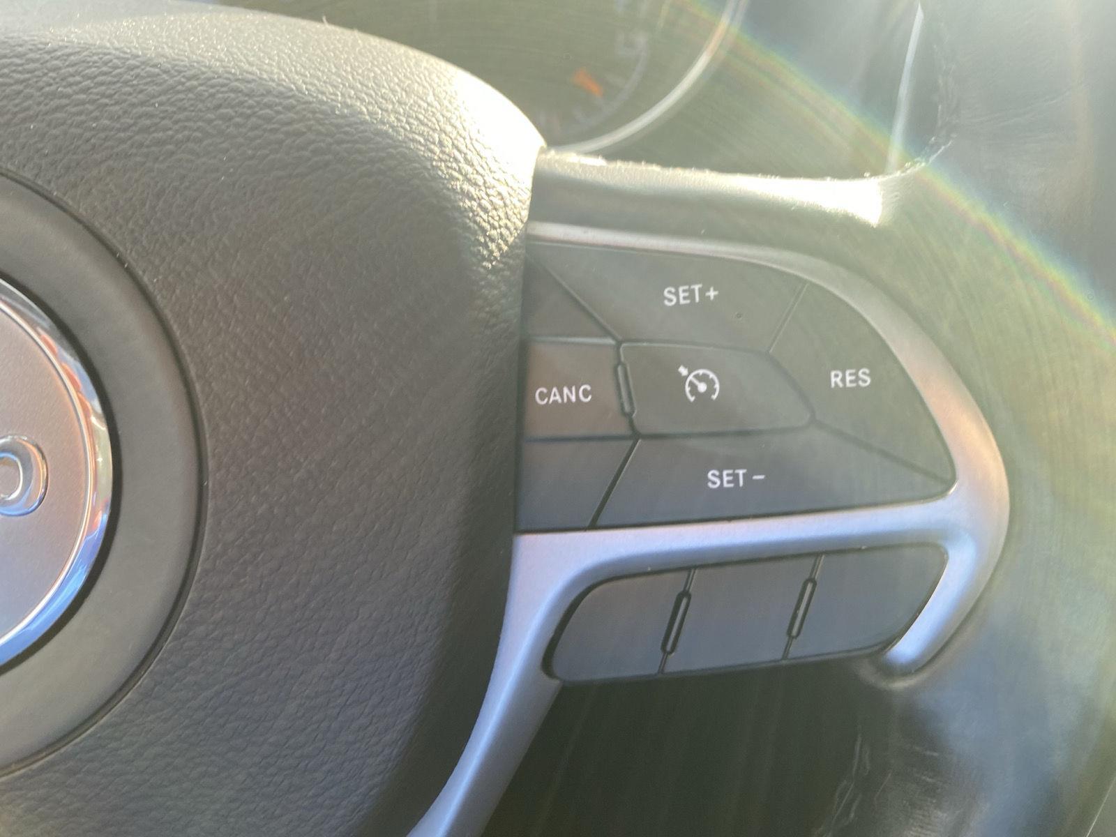 2021 Jeep Grand Cherokee Limited at Three Rivers CJD