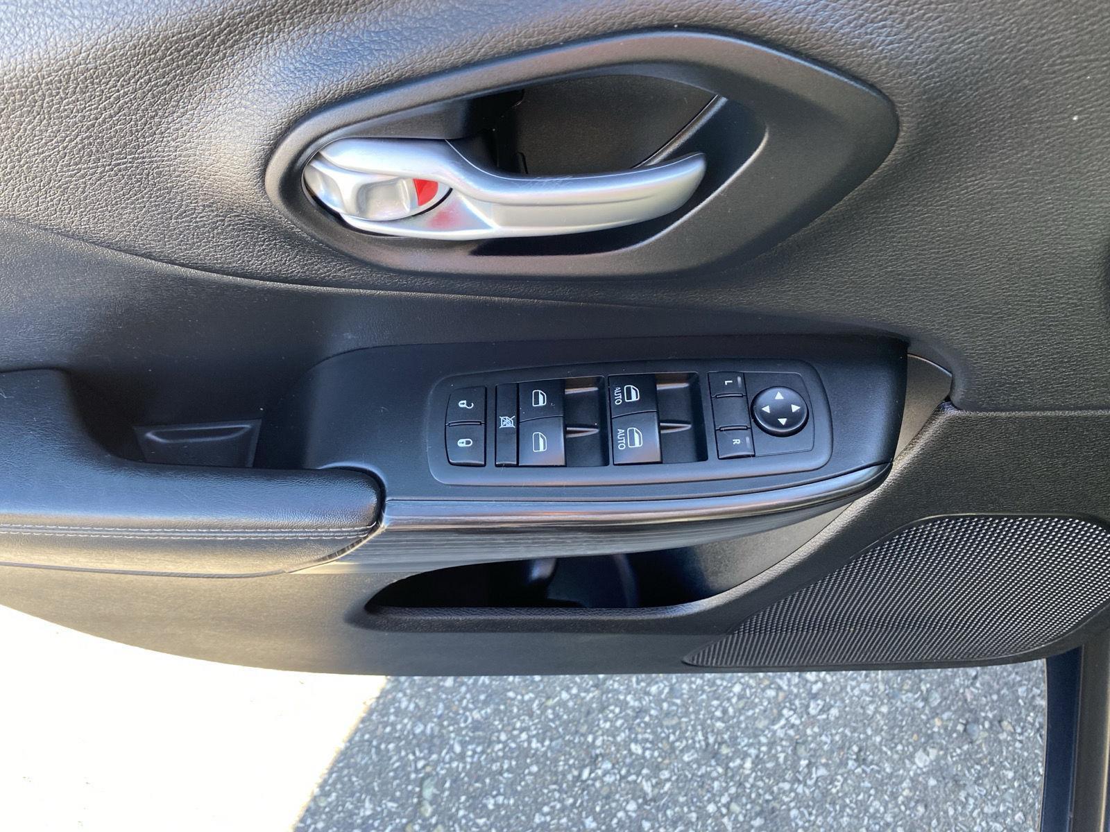 2015 Jeep Cherokee Limited at Rick Weaver GMC