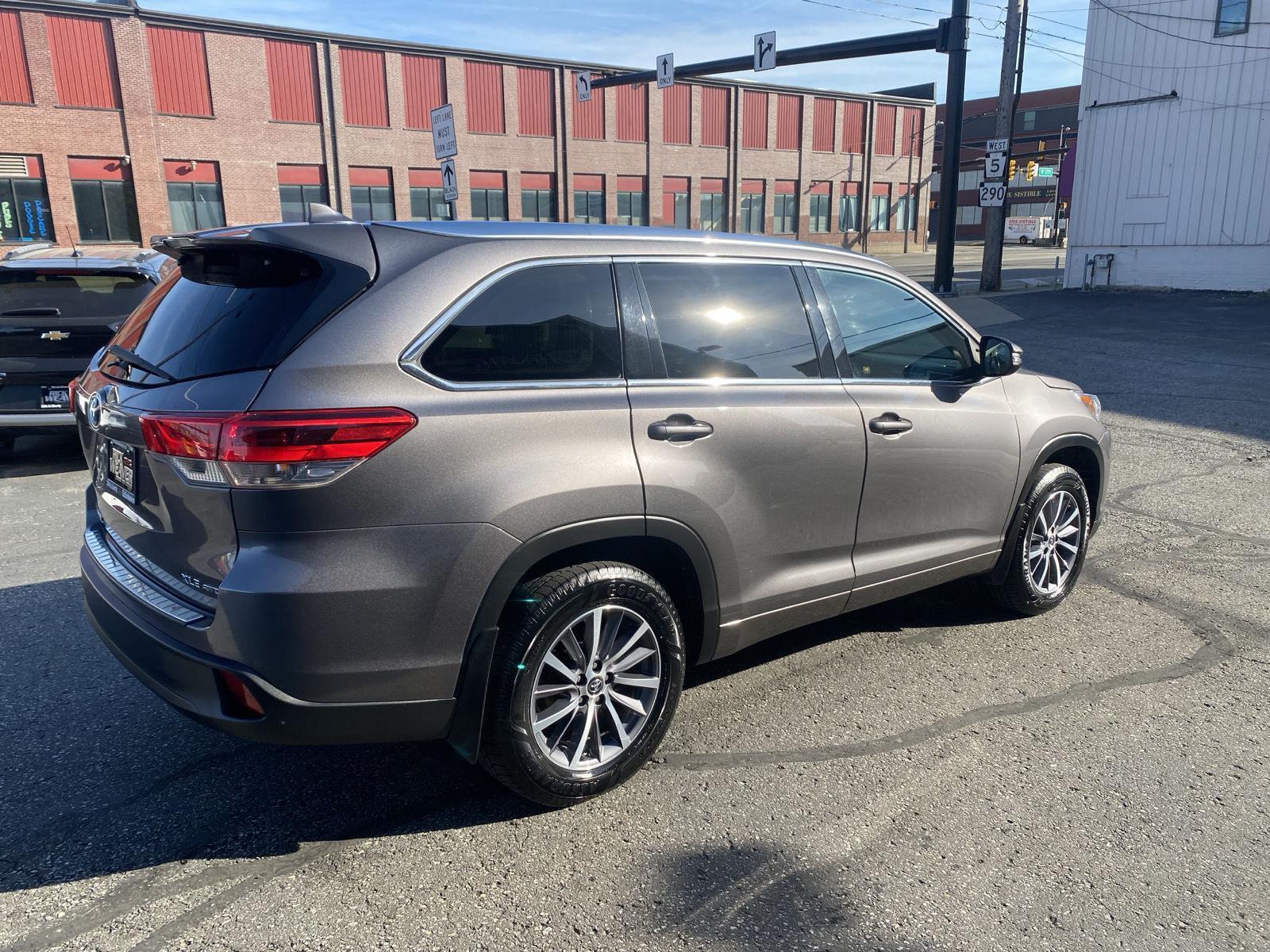 2018 Toyota Highlander XLE at McCandless Ford