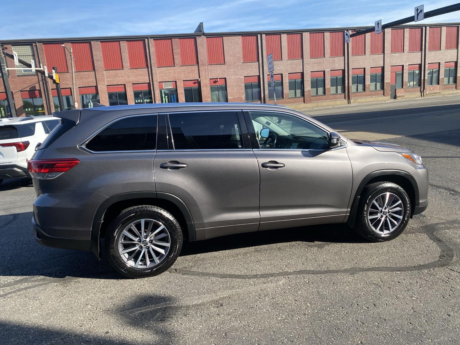 2018 Toyota Highlander XLE at McCandless Ford