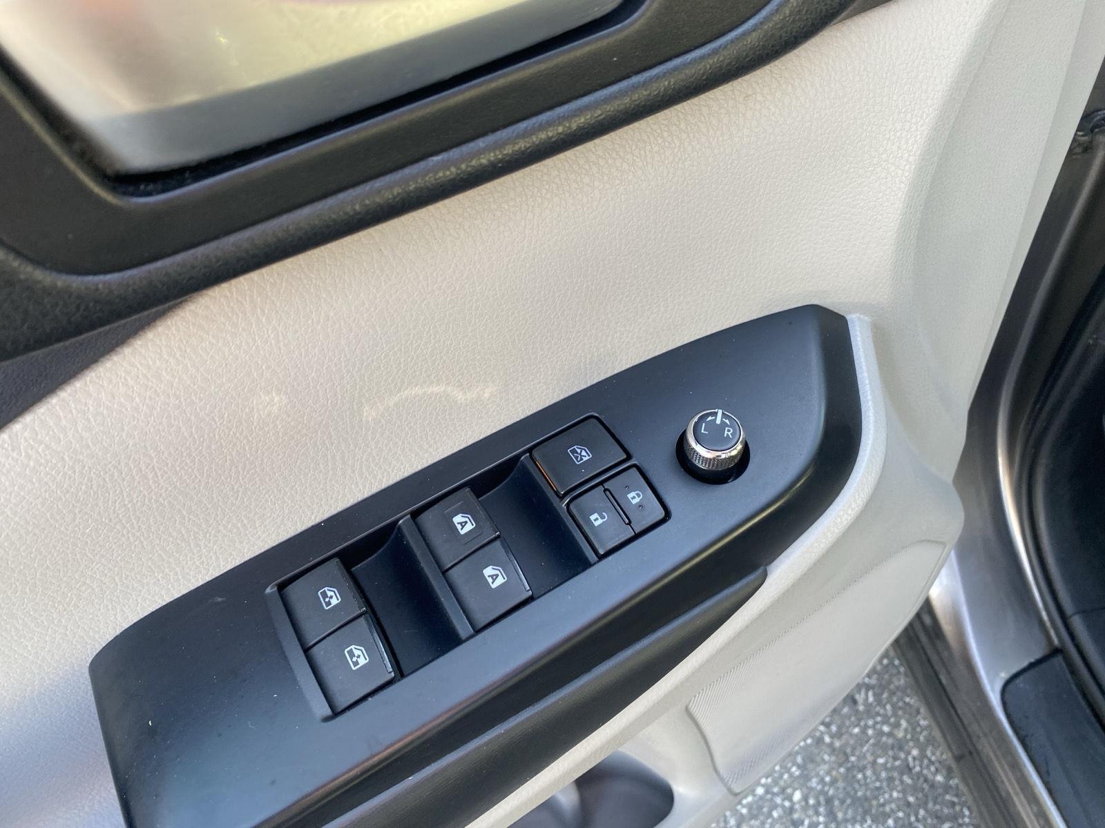 2018 Toyota Highlander XLE at McCandless Ford