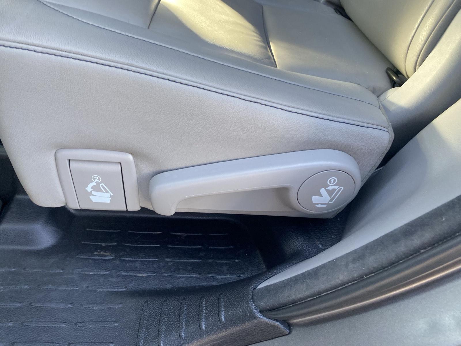 2018 Toyota Highlander XLE at McCandless Ford