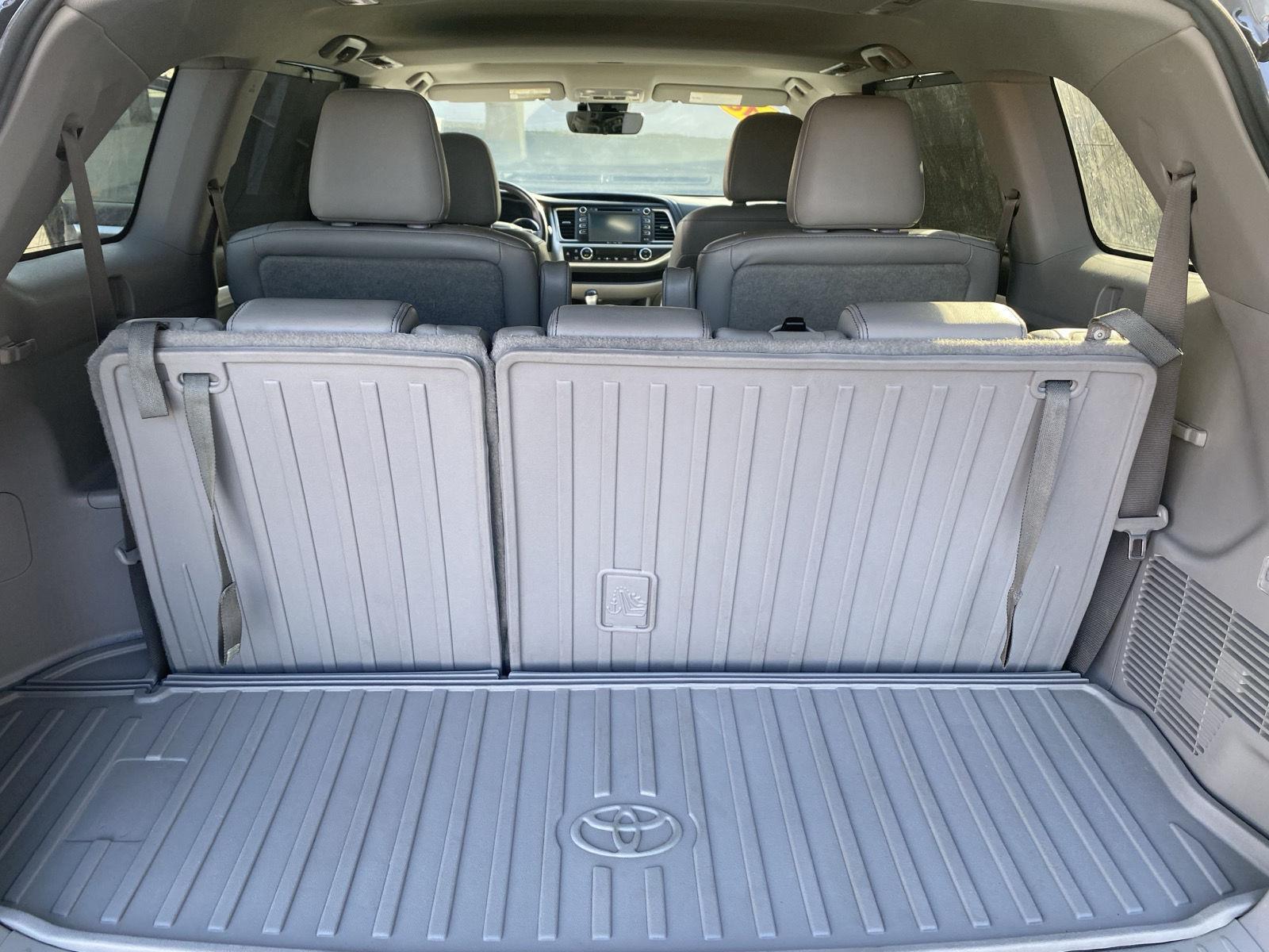2018 Toyota Highlander XLE at McCandless Ford