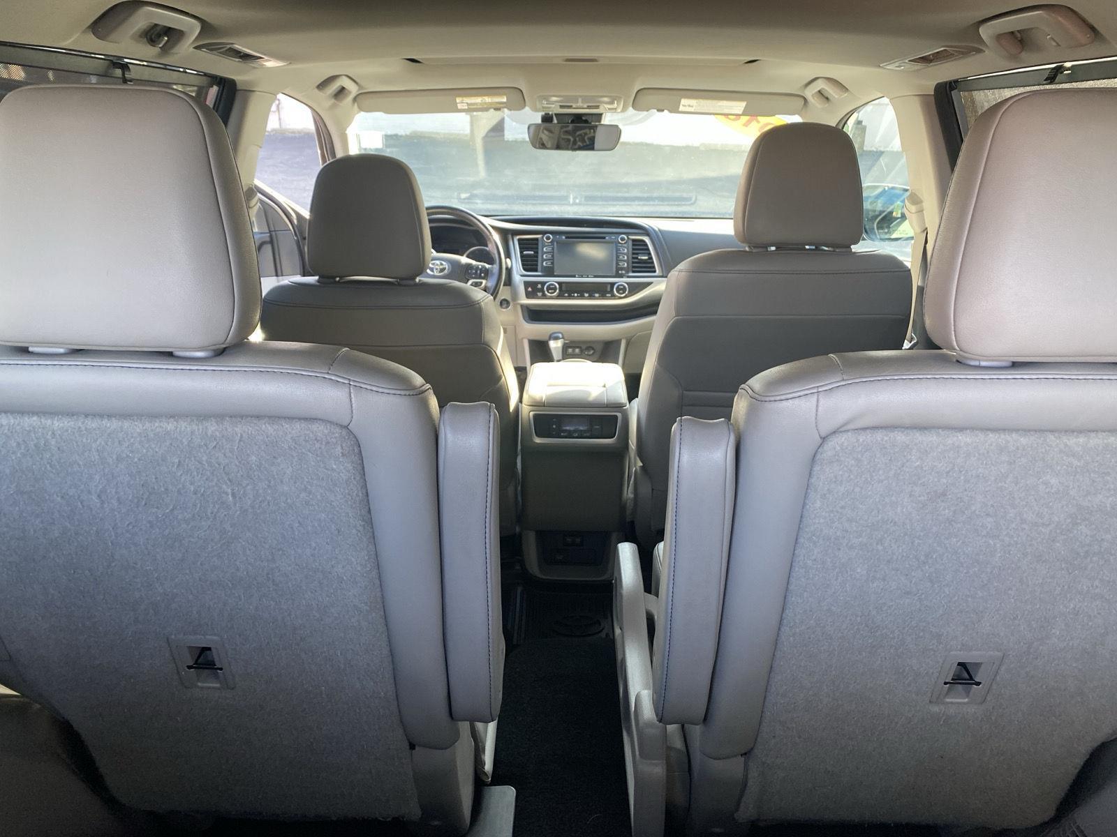 2018 Toyota Highlander XLE at McCandless Ford