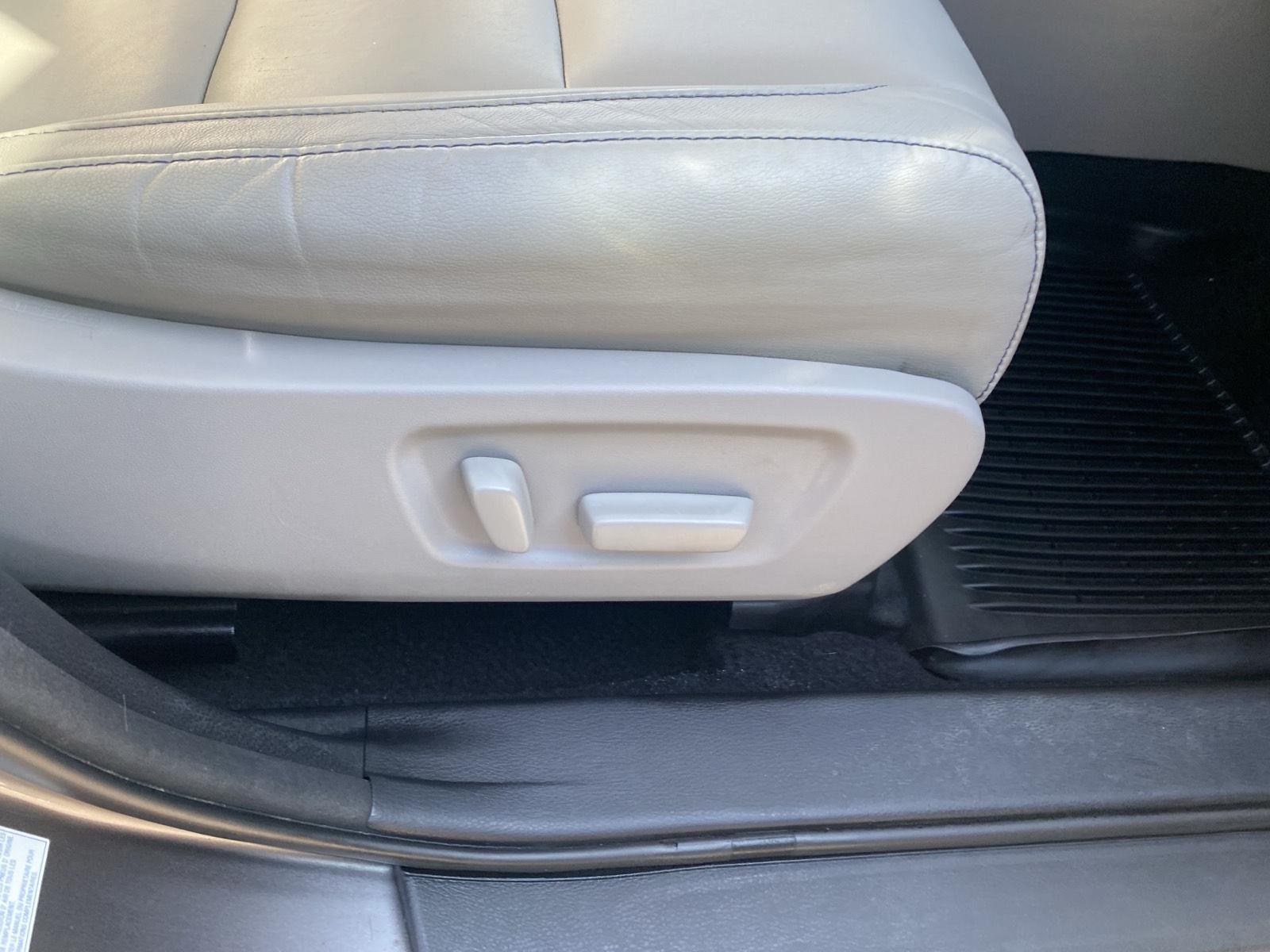 2018 Toyota Highlander XLE at McCandless Ford