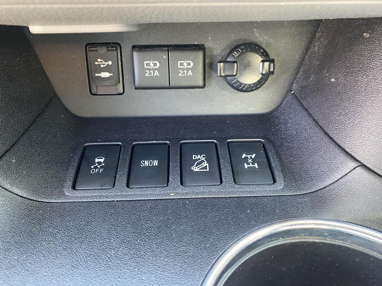 2018 Toyota Highlander XLE at McCandless Ford
