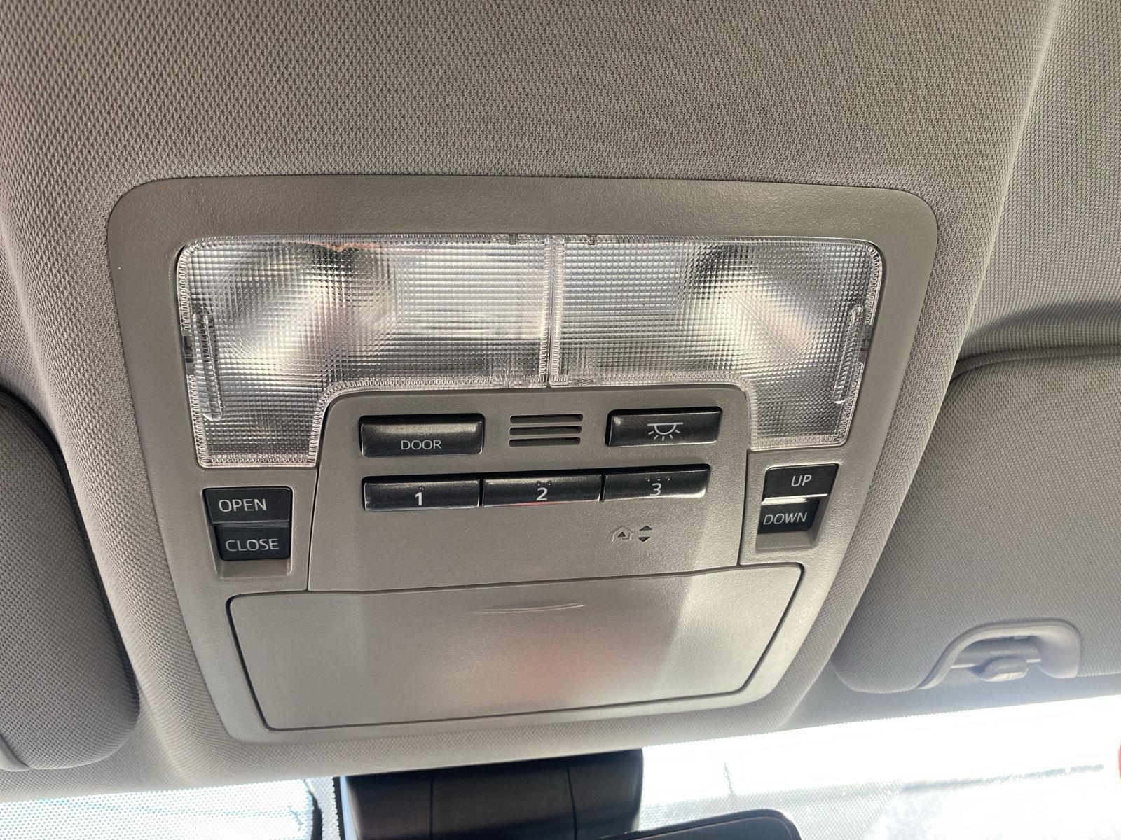 2018 Toyota Highlander XLE at McCandless Ford
