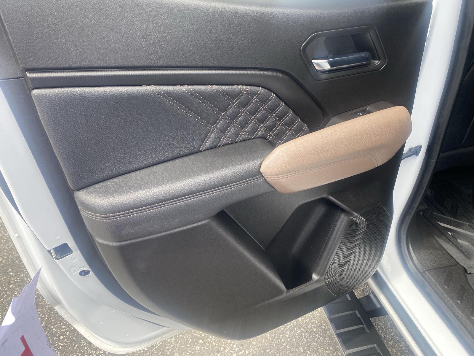 2023 GMC Canyon Denali at Joe Ball GMC