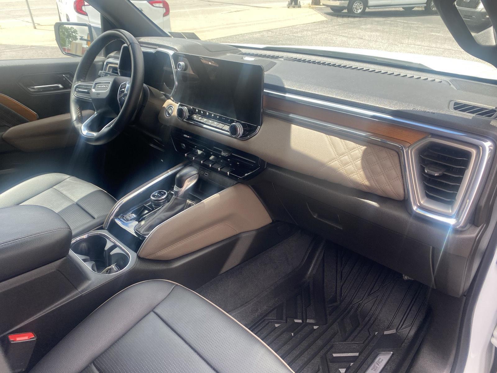 2023 GMC Canyon Denali at Joe Ball GMC