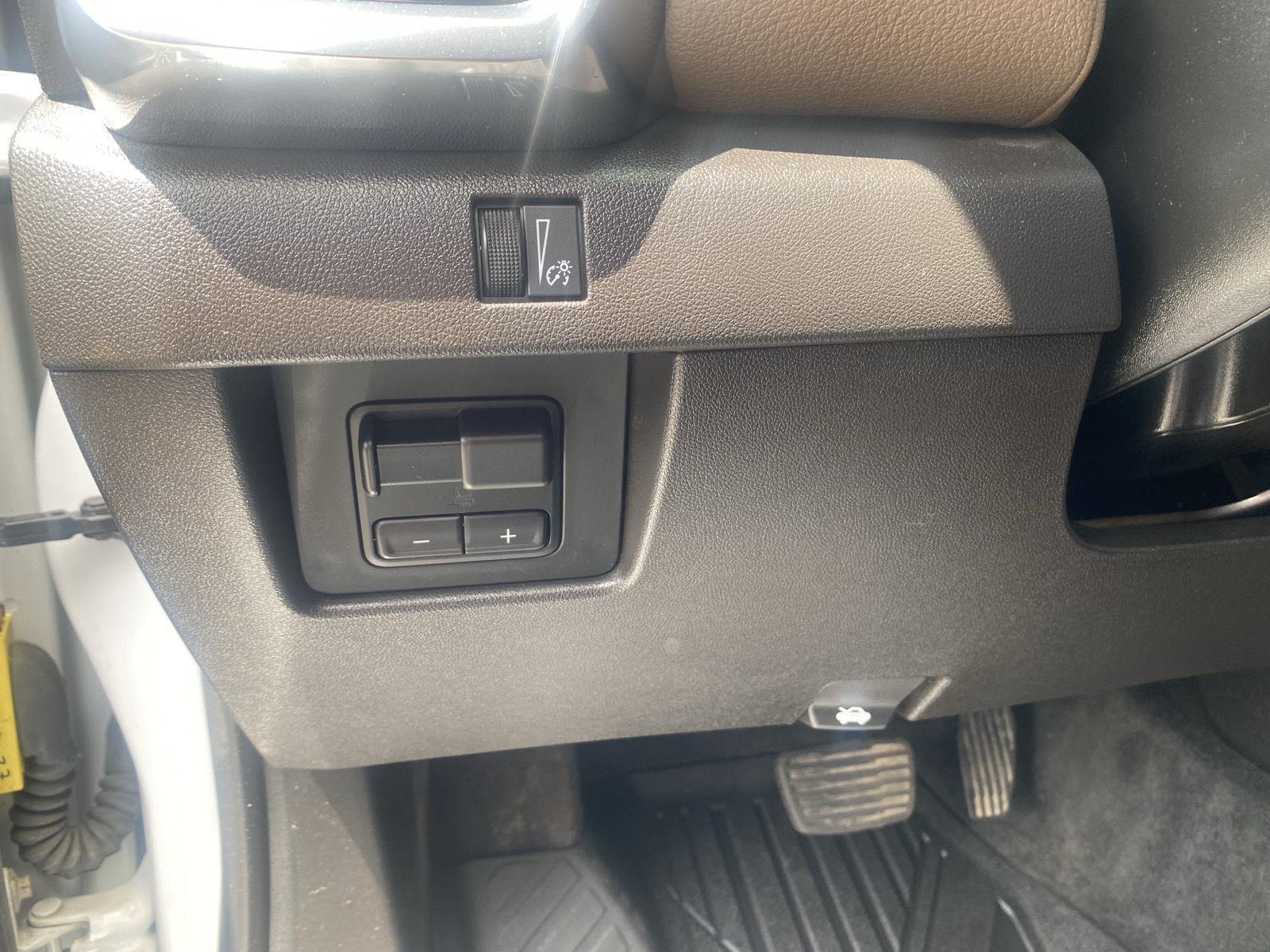 2023 GMC Canyon Denali at Joe Ball GMC