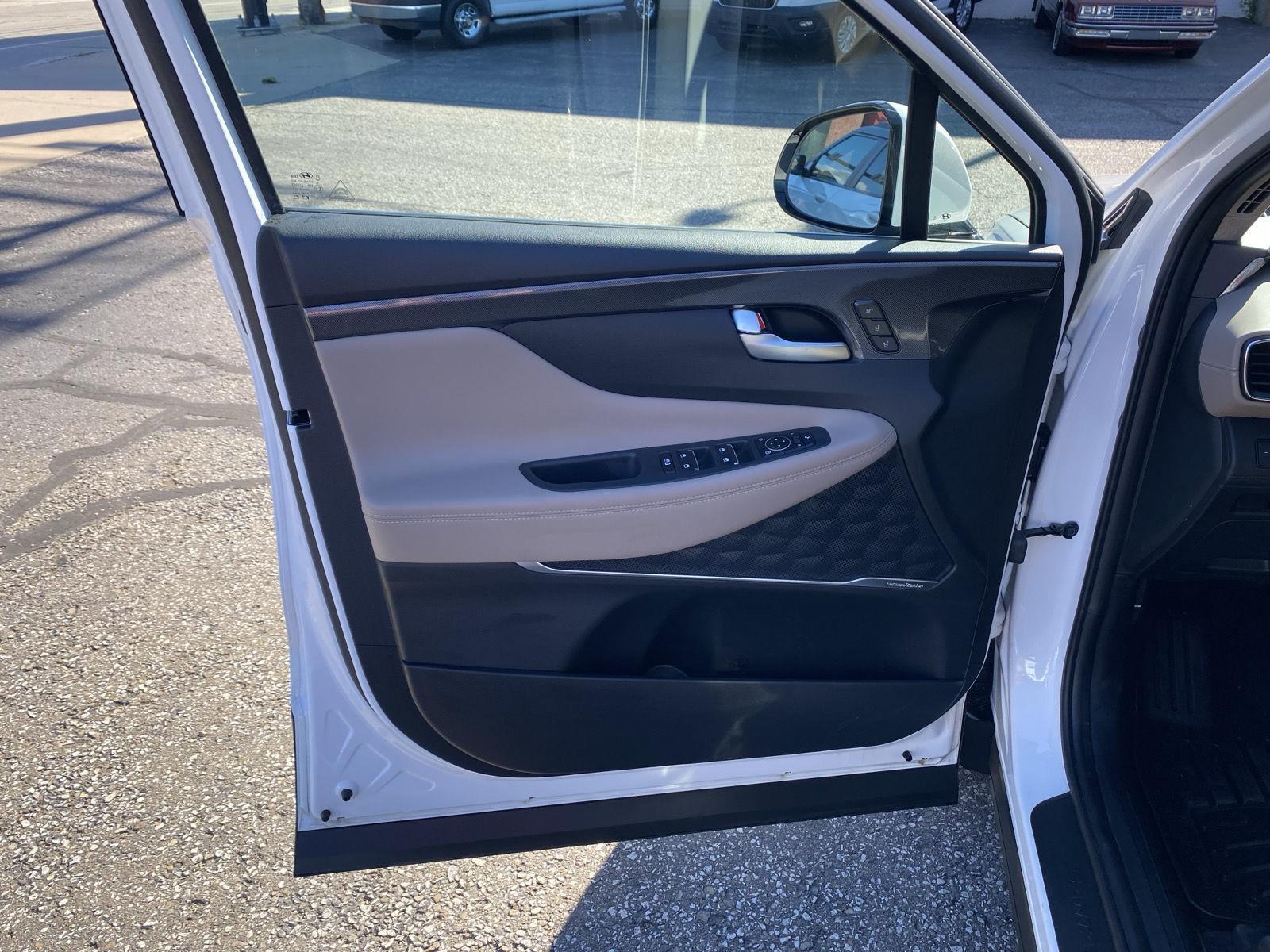 2023 Hyundai Santa Fe Limited at Bud's Auto Sales