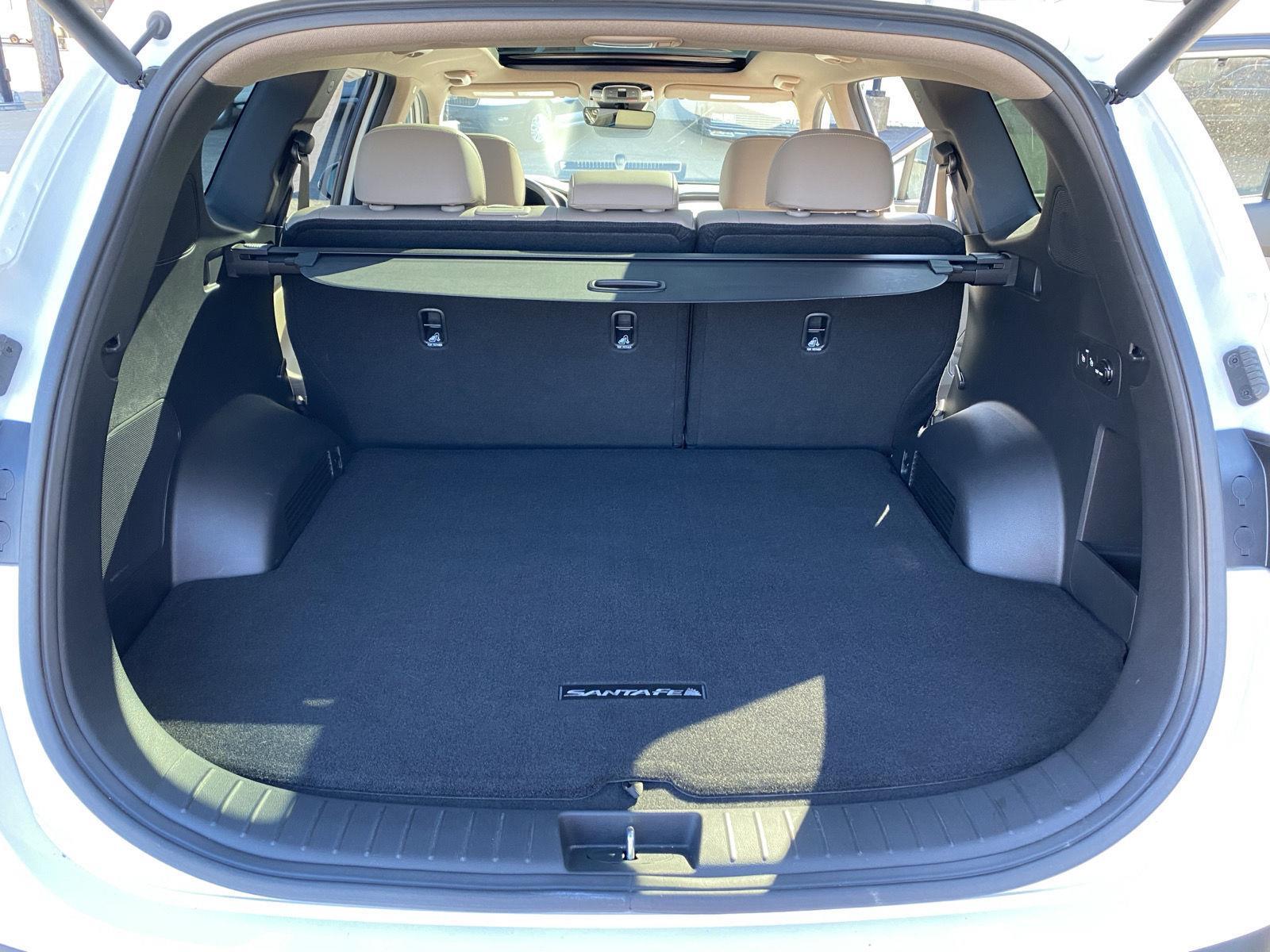2023 Hyundai Santa Fe Limited at Bud's Auto Sales