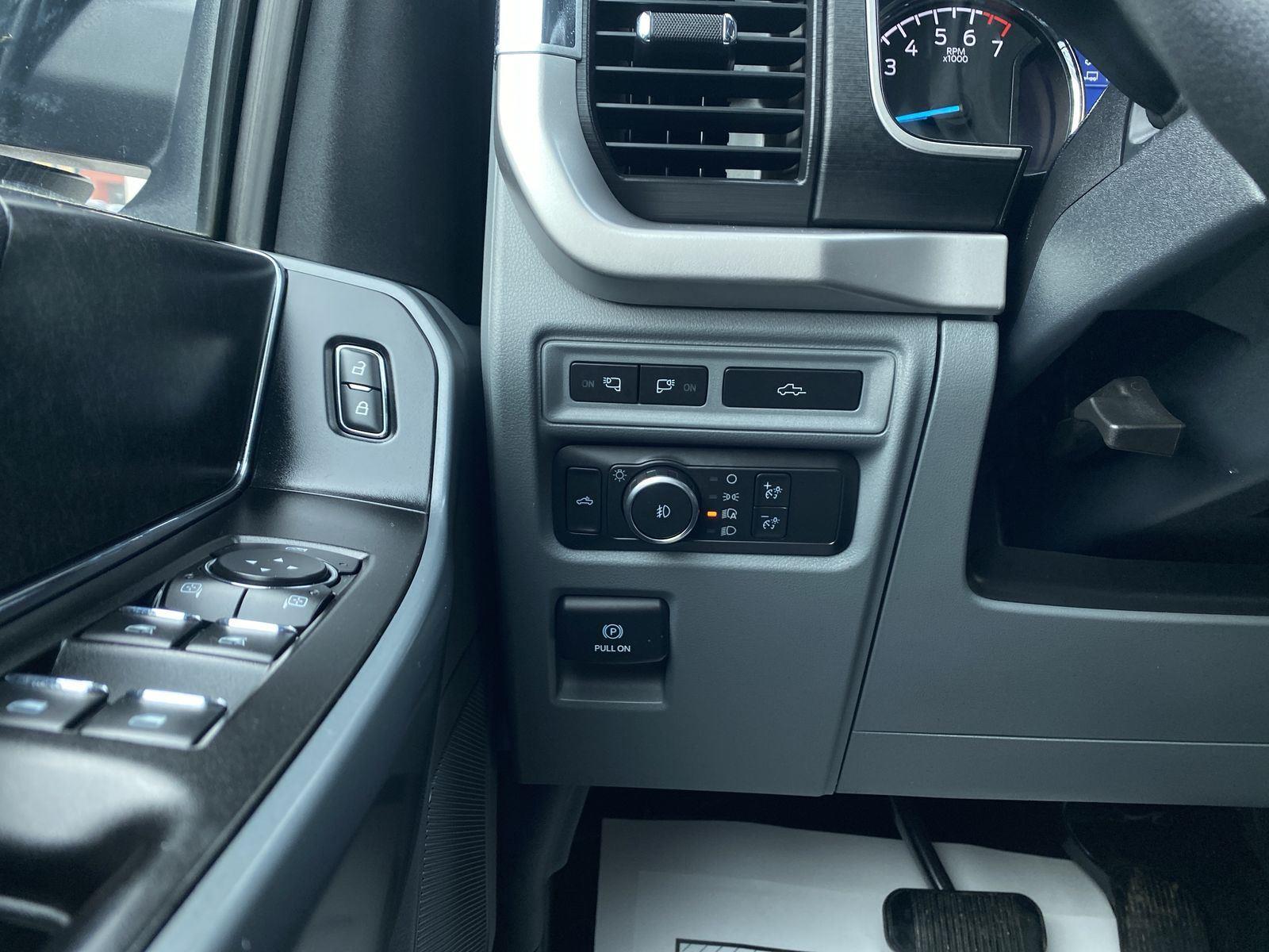 2022 Ford F-150 XLT - 9
