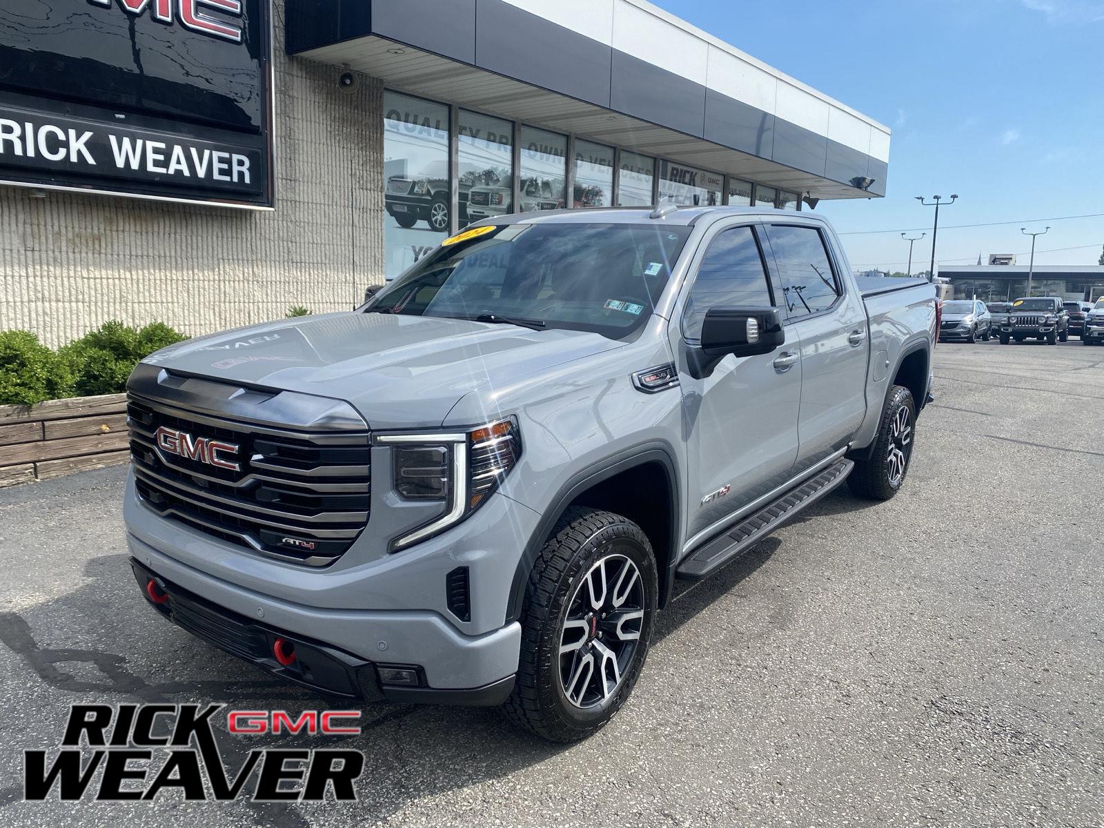 2024 GMC Sierra 1500 AT4 Crew Cab 4WD