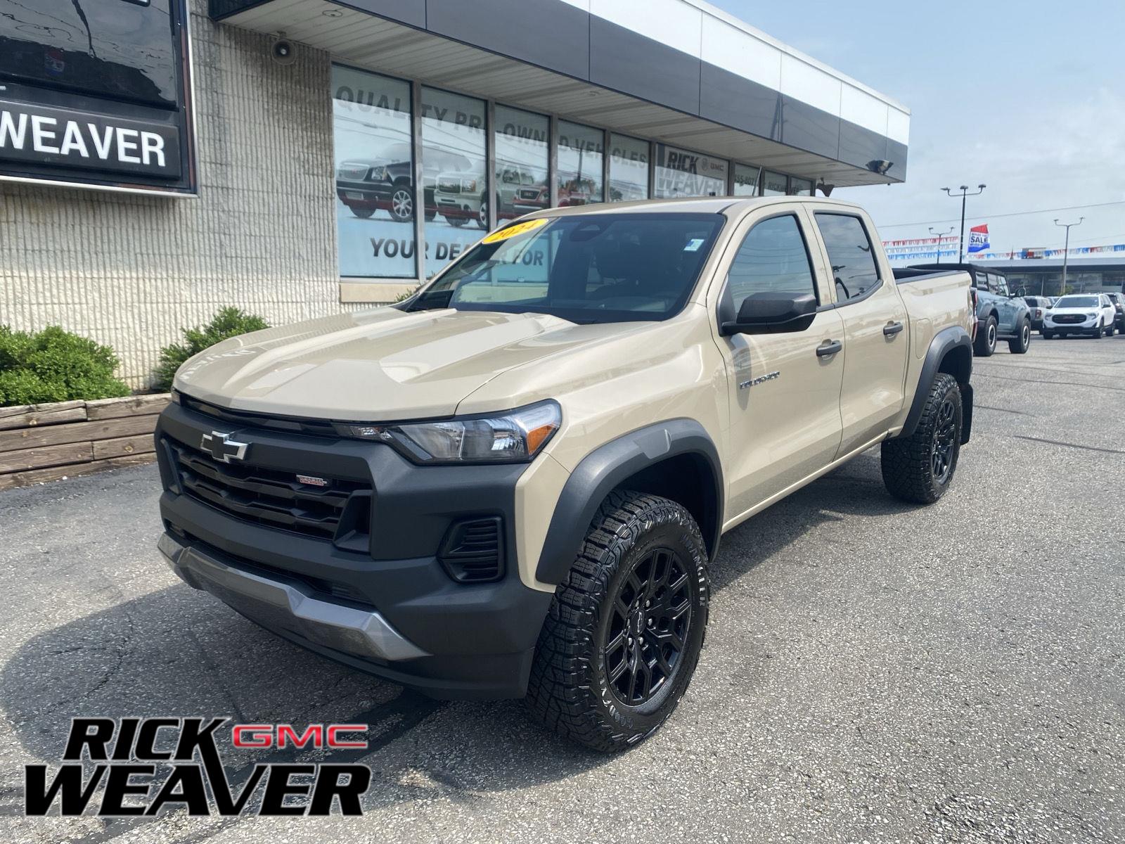 Sand Dune Metallic 2024 Chevrolet Colorado Pickup Truck Four-Wheel Drive 8-Speed Automatic