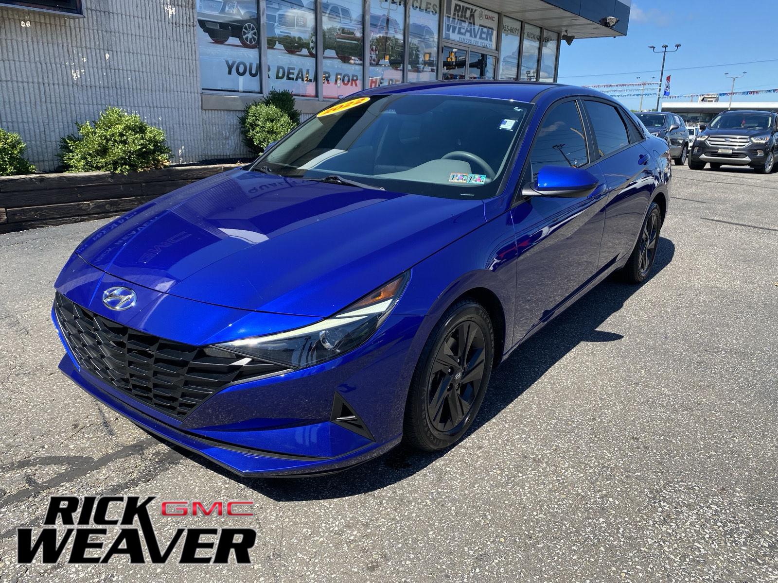 2022 Hyundai Elantra SEL FWD