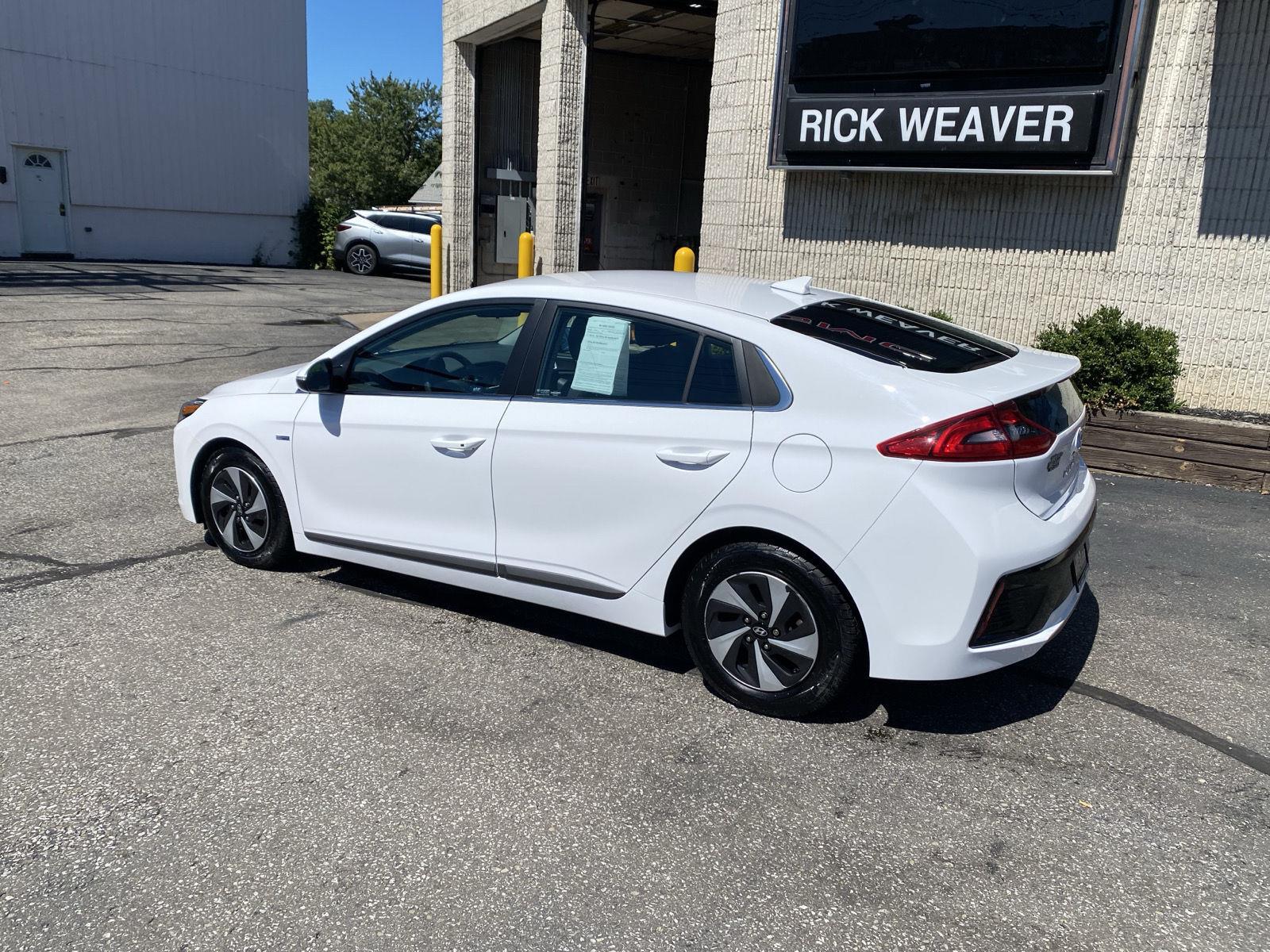 2017 Hyundai Ioniq Hybrid SEL at McCandless Ford