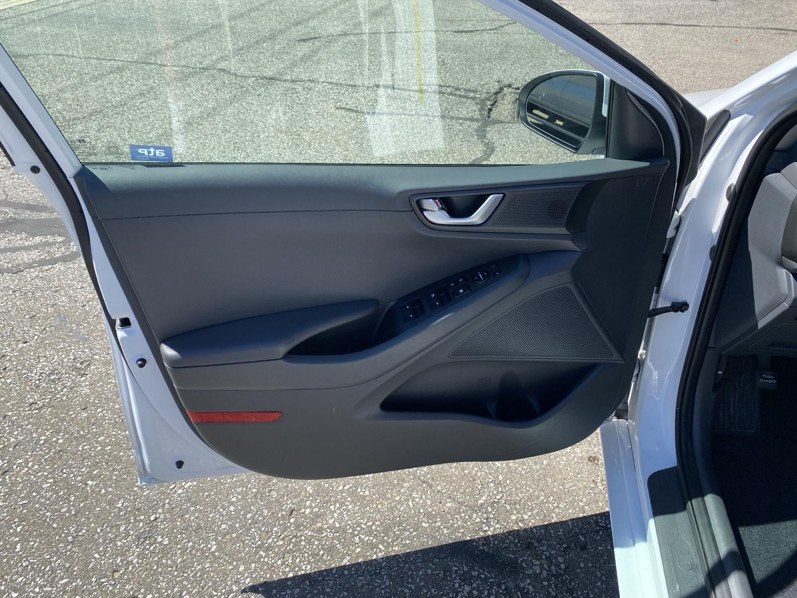 2017 Hyundai Ioniq Hybrid SEL at McCandless Ford