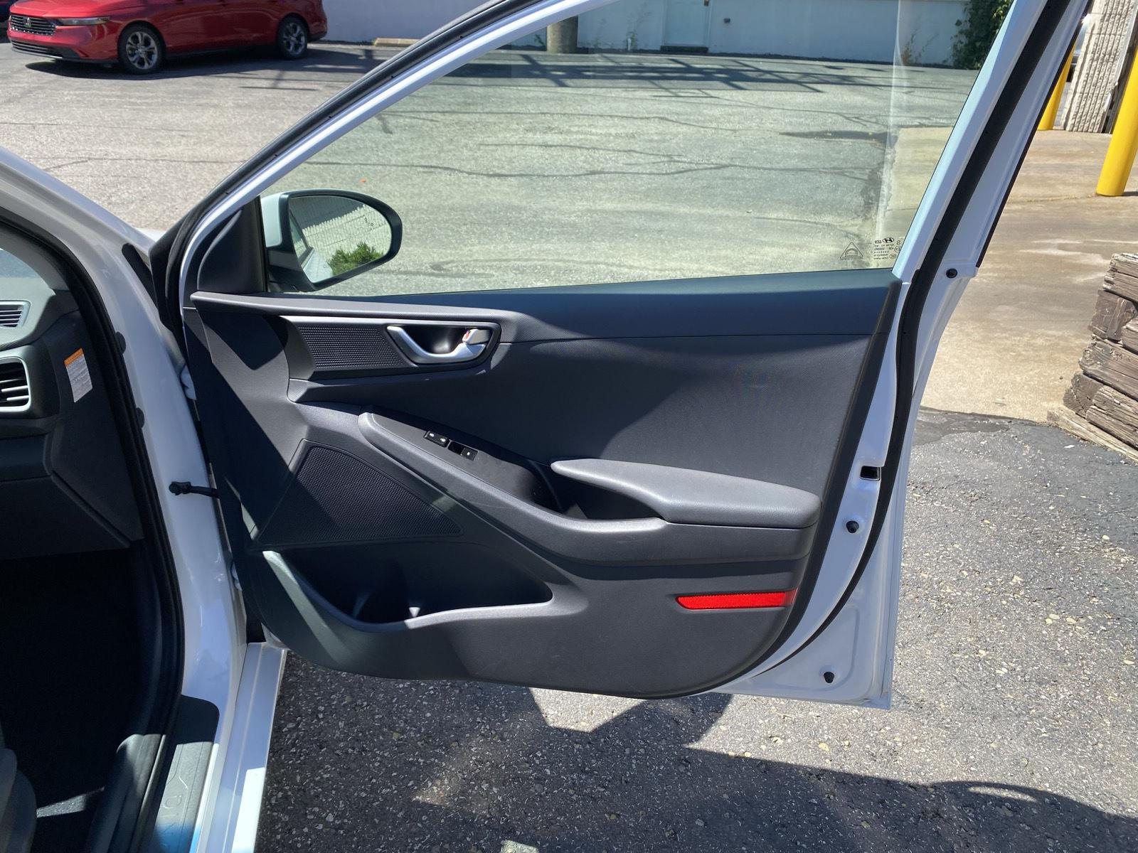 2017 Hyundai Ioniq Hybrid SEL at McCandless Ford