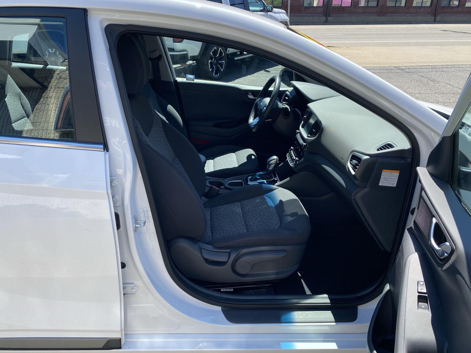 2017 Hyundai Ioniq Hybrid SEL at McCandless Ford