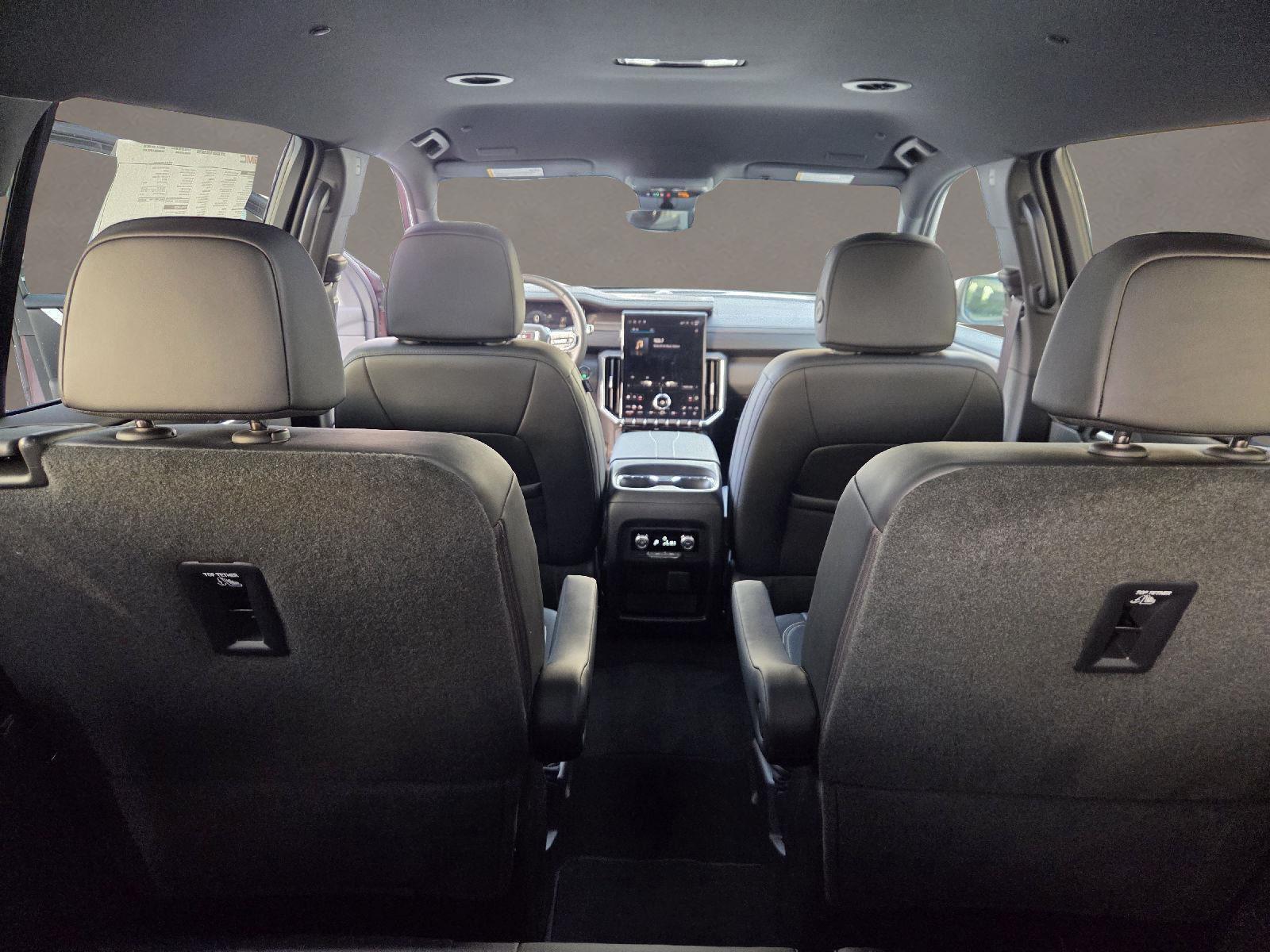 2026 GMC Acadia FWD Elevation at Chevrolet & GMC Titusville