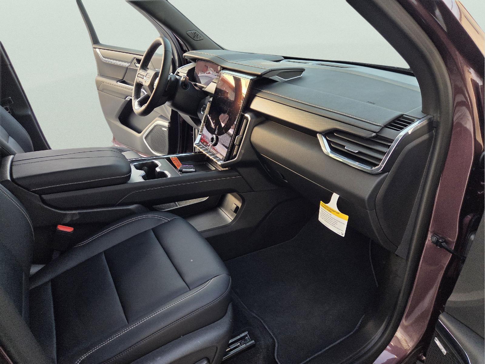 2026 GMC Acadia FWD Elevation at Chevrolet & GMC Titusville