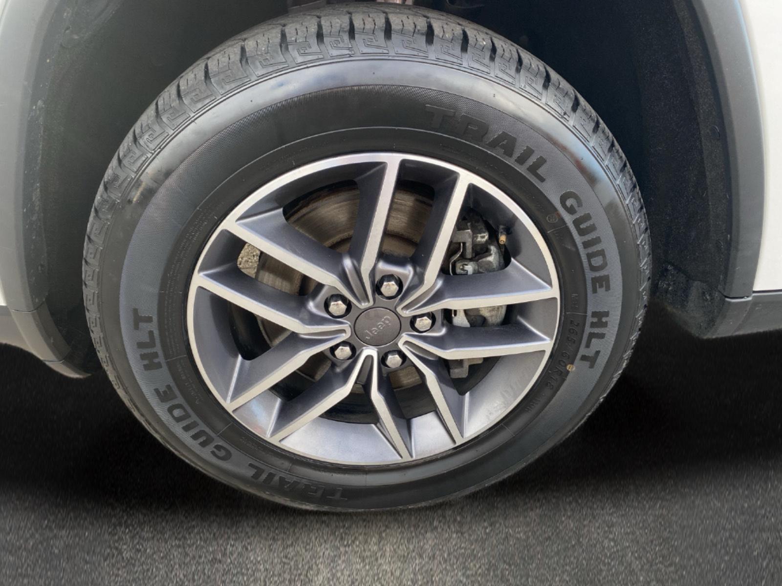 2021 Jeep Grand Cherokee Limited at Three Rivers CJD