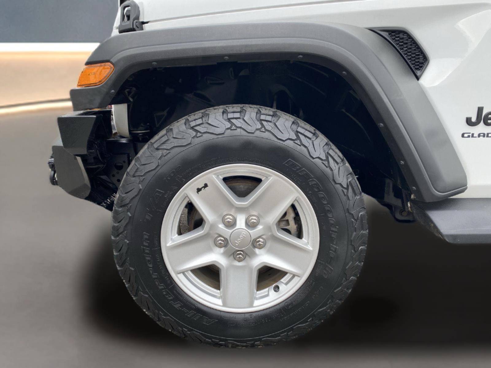 2020 Jeep Gladiator Sport S at Solomon Chevrolet