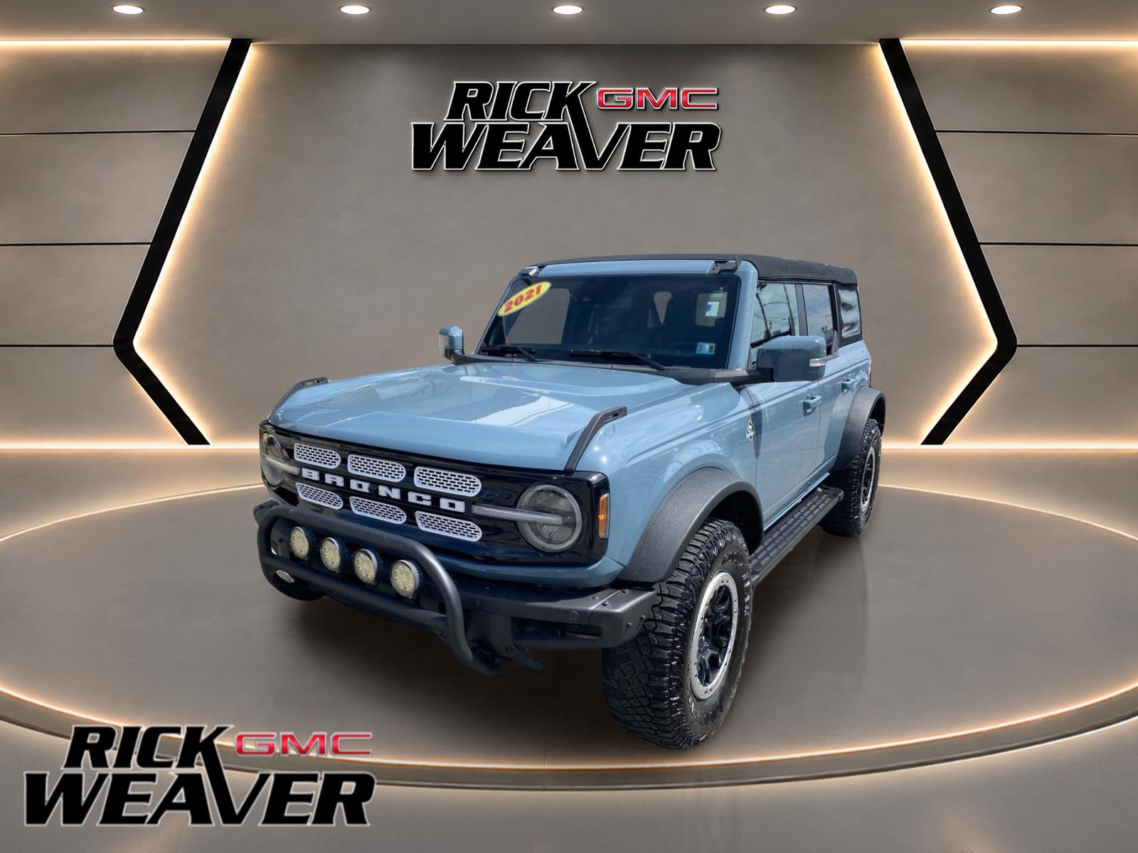 2021 Ford Bronco Outer Banks - 0