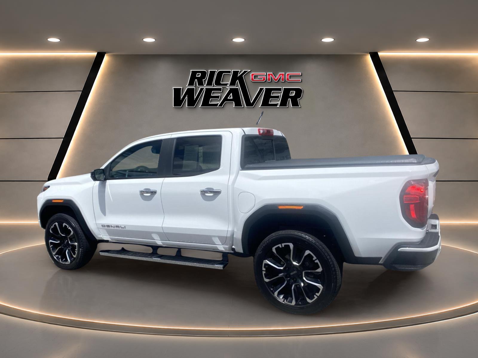 2023 GMC Canyon Denali - 4