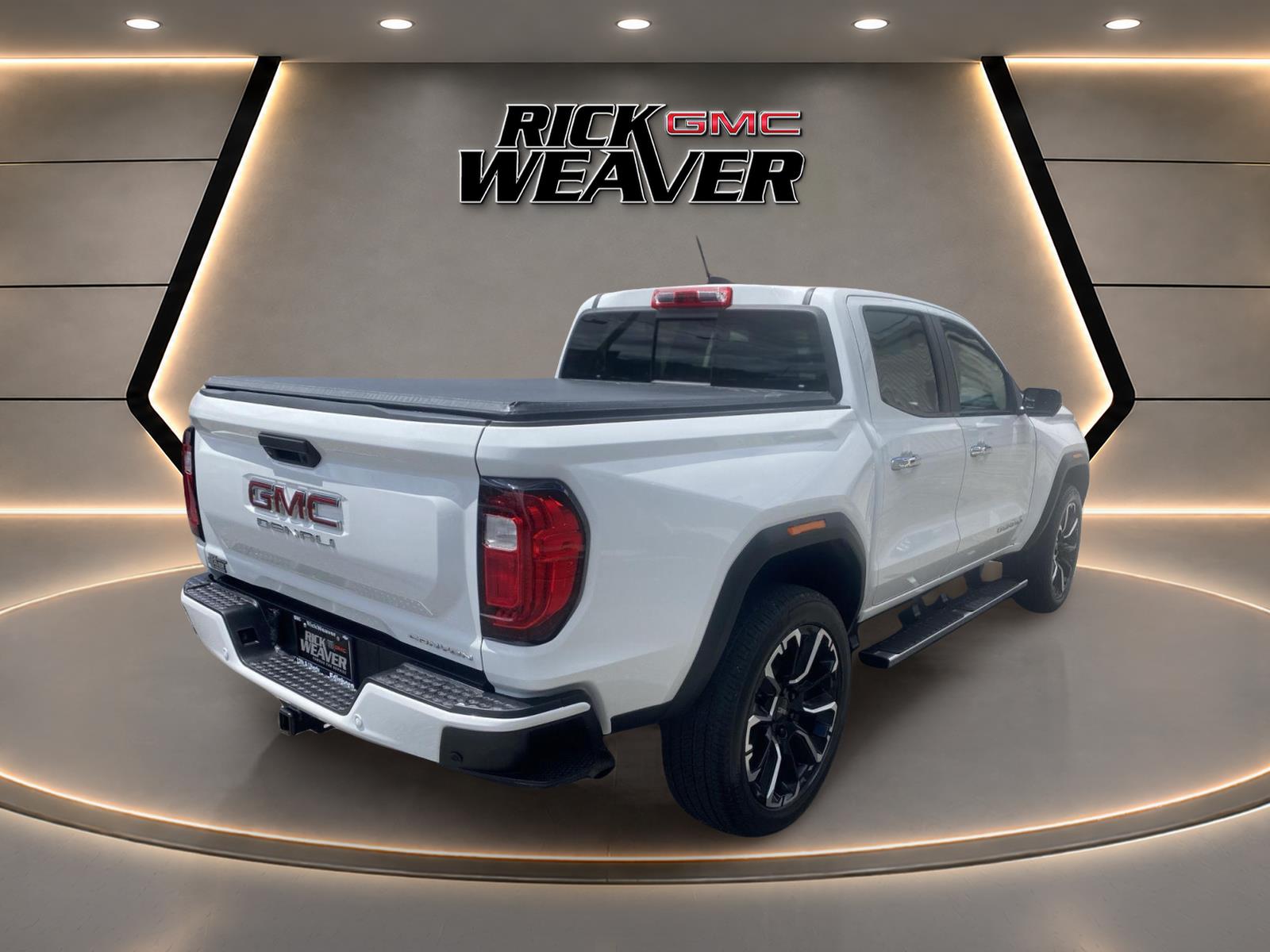 2023 GMC Canyon Denali - 8