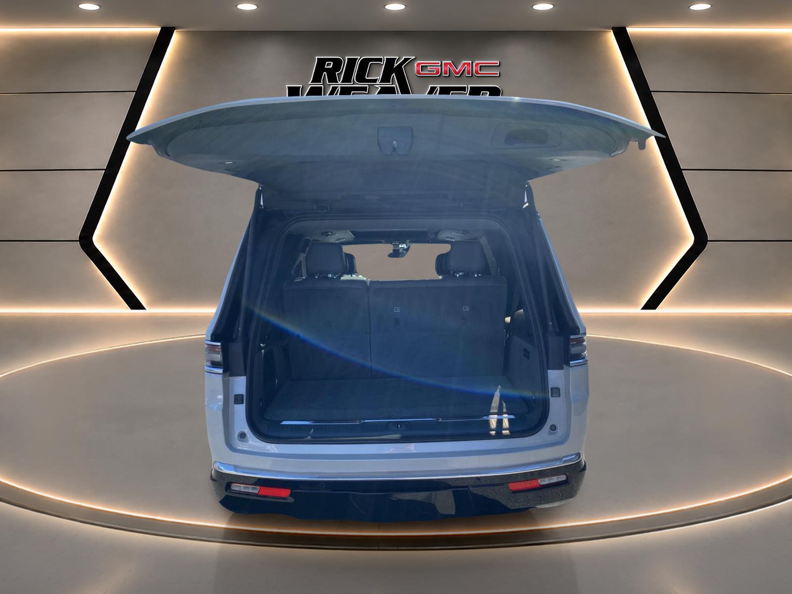 2022 Jeep Grand Wagoneer Series II at Altoona Honda