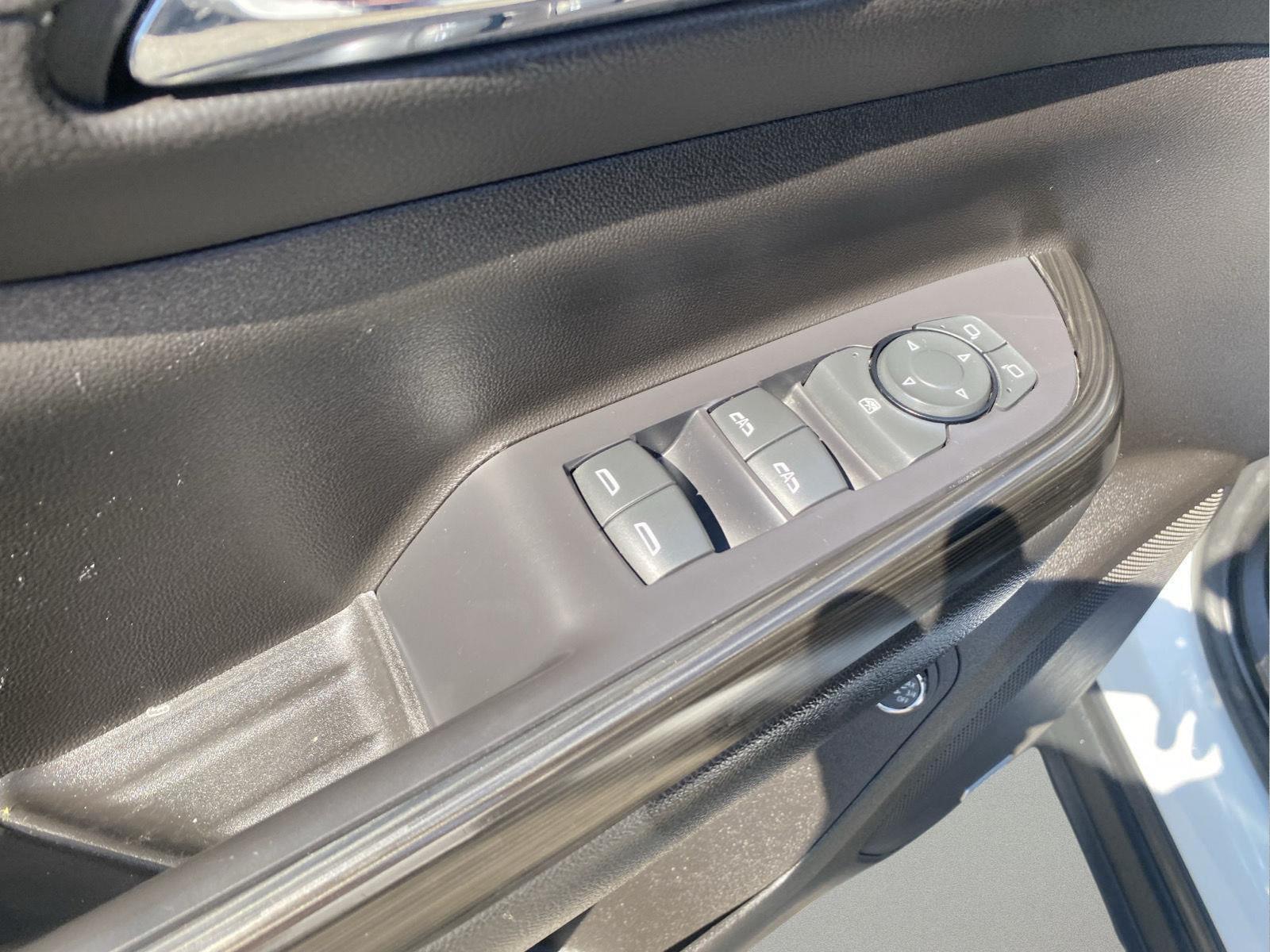 2021 GMC Acadia SLT at McCandless Ford