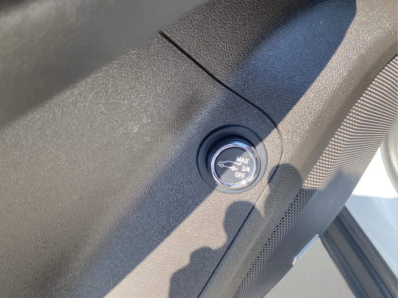 2021 GMC Acadia SLT at McCandless Ford