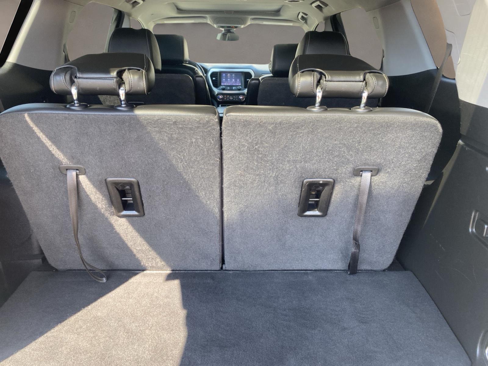 2021 GMC Acadia SLT at McCandless Ford
