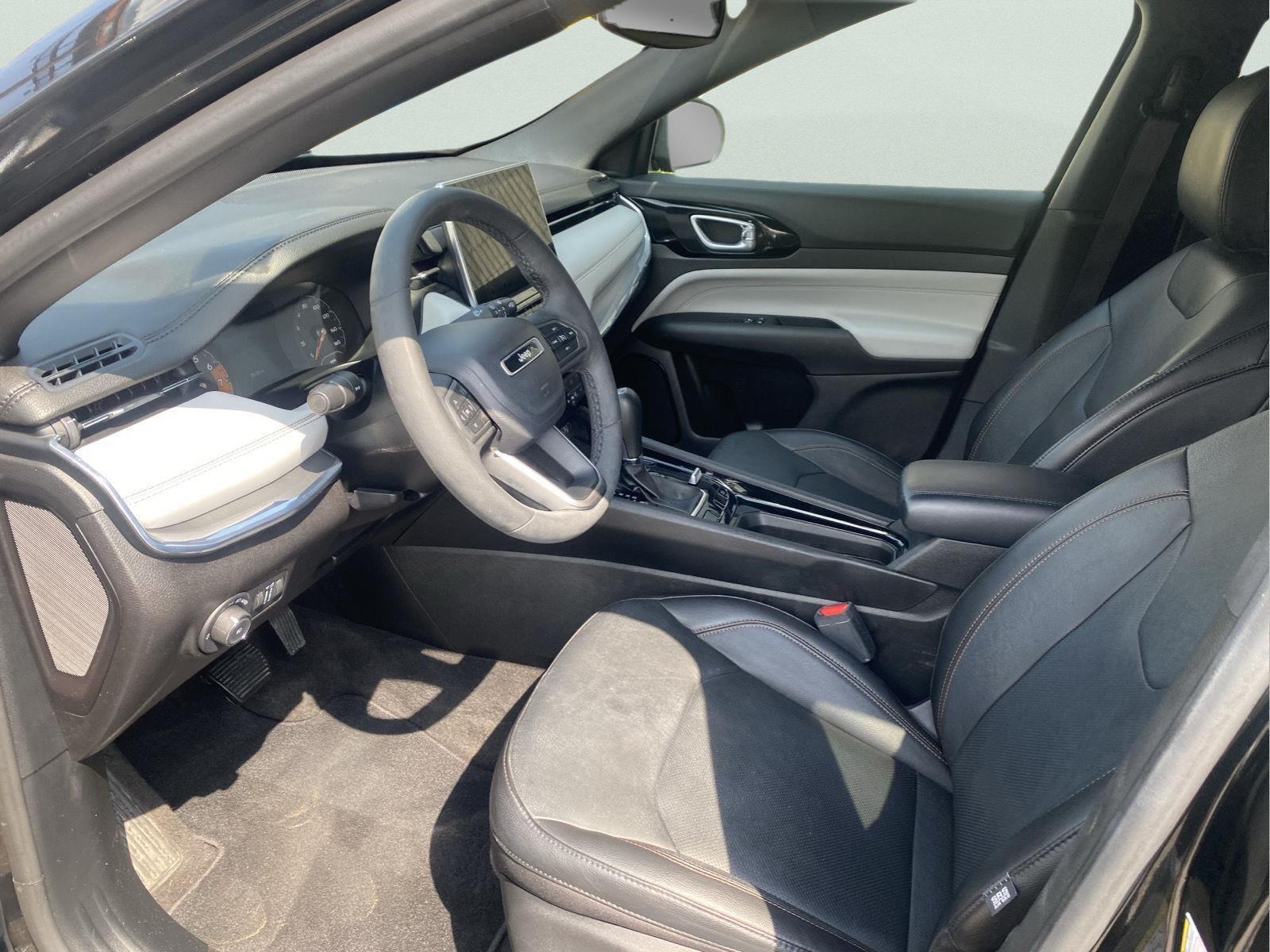 2023 Jeep Compass Limited at Bud's Auto Sales