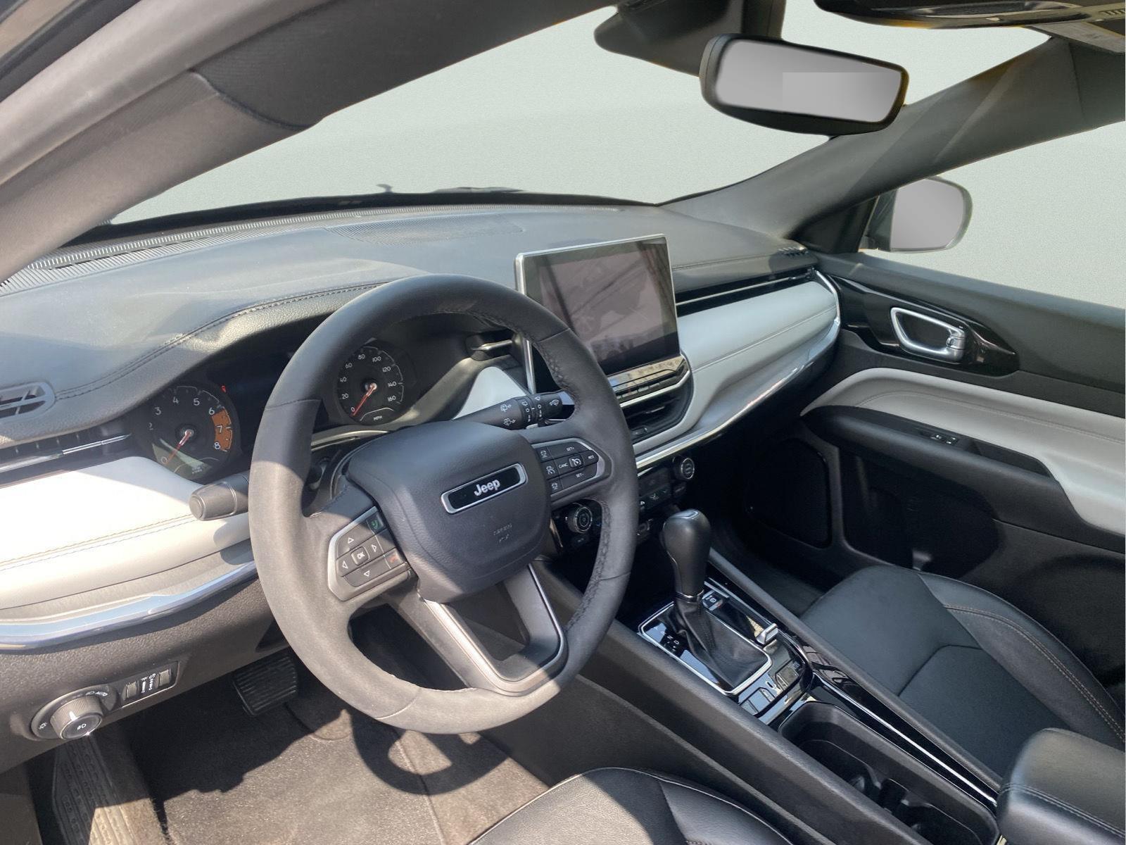 2023 Jeep Compass Limited at Bud's Auto Sales