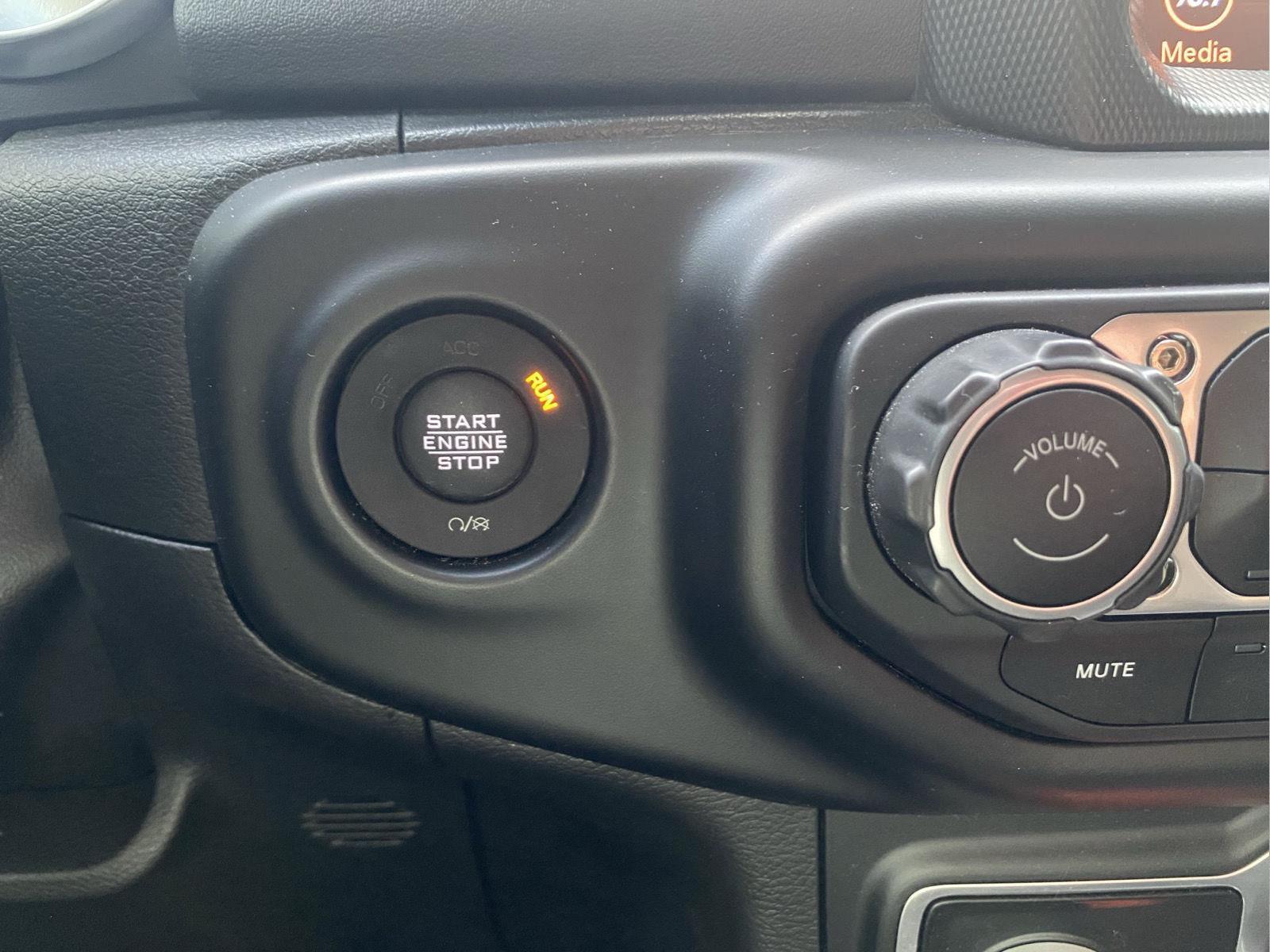 2022 Jeep Gladiator Overland at Nick Chevrolet