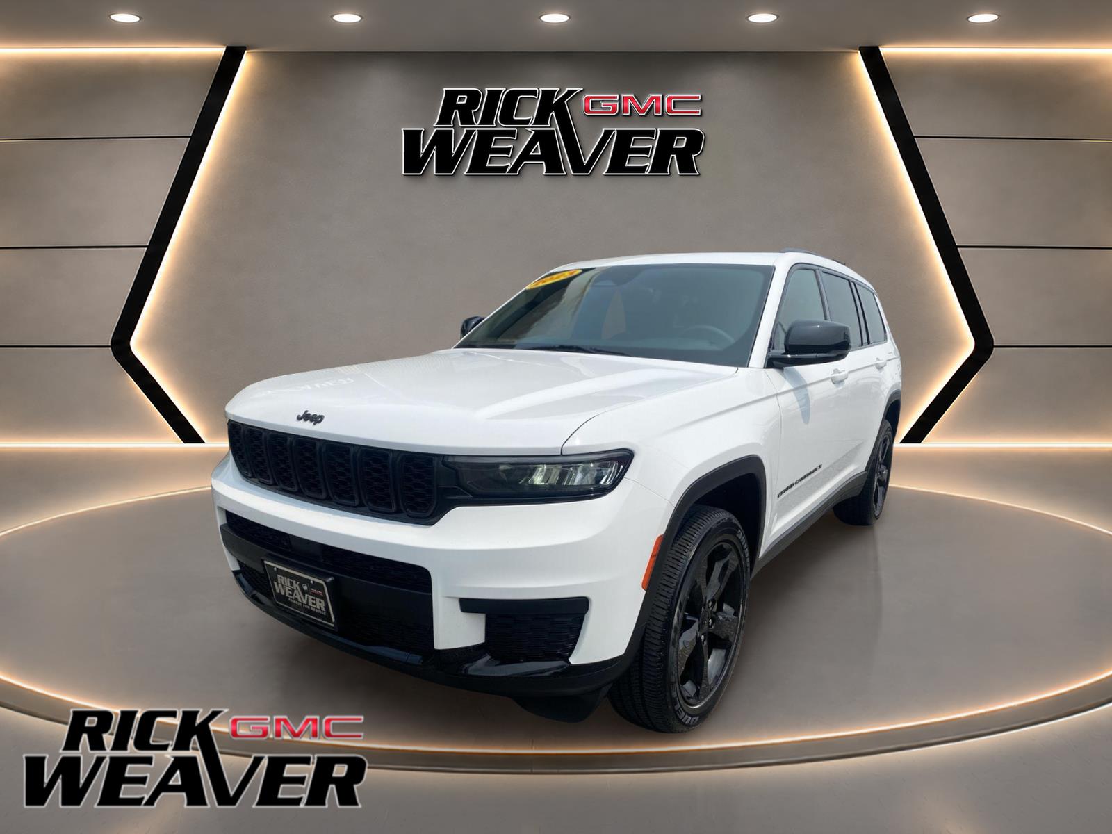 2023 Jeep Grand Cherokee L Altitude at Three Rivers CJD