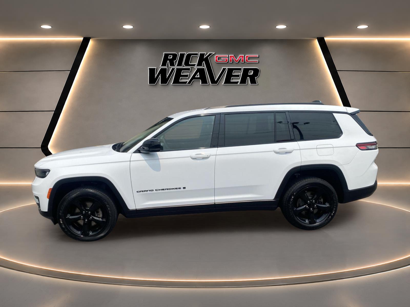 2023 Jeep Grand Cherokee L Altitude at Three Rivers CJD