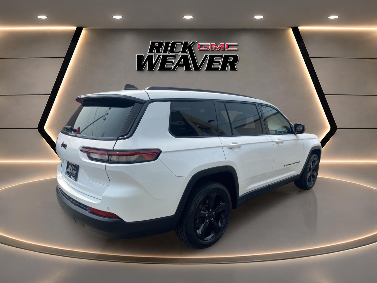 2023 Jeep Grand Cherokee L Altitude at Three Rivers CJD