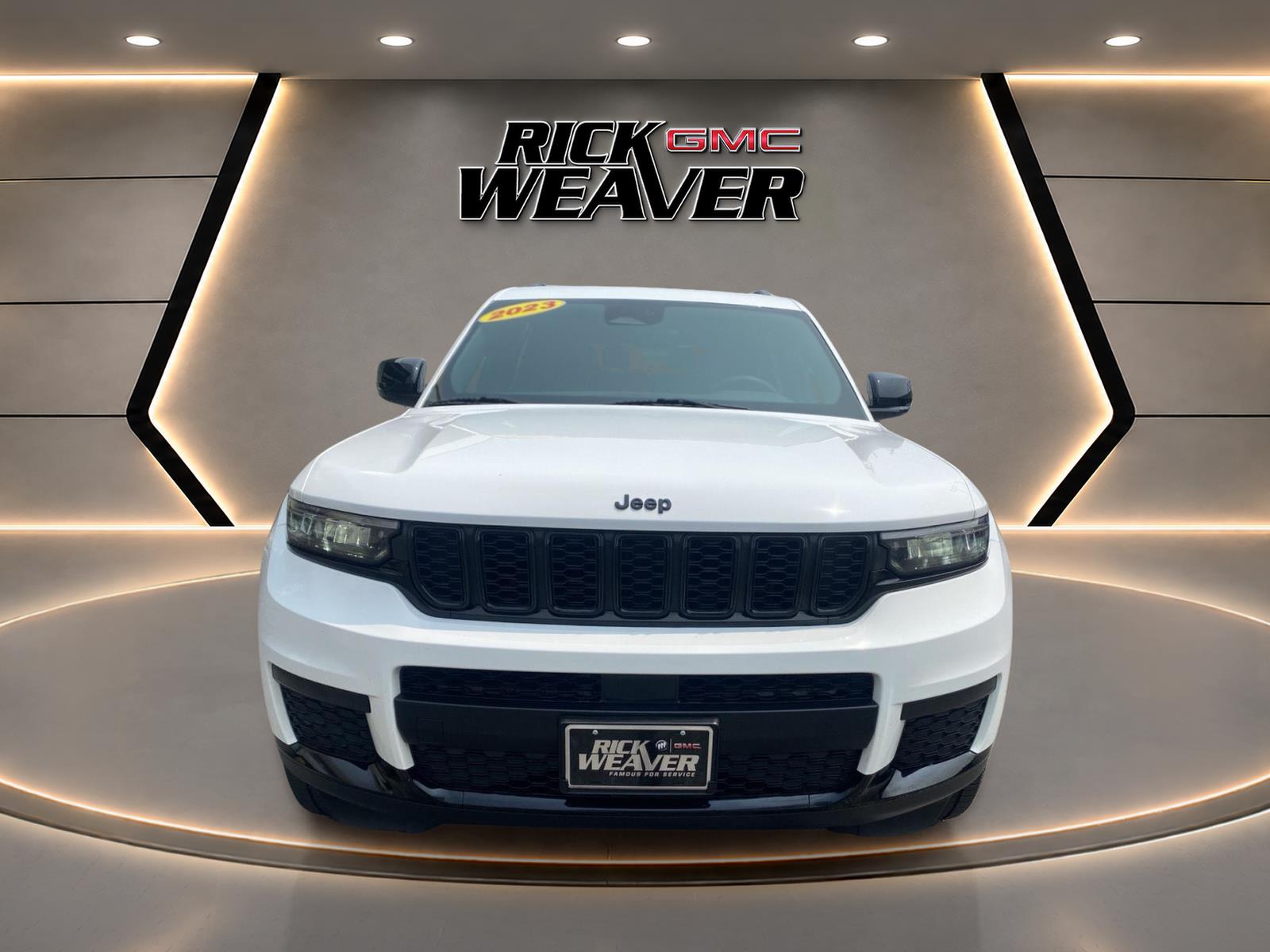 2023 Jeep Grand Cherokee L Altitude at Three Rivers CJD